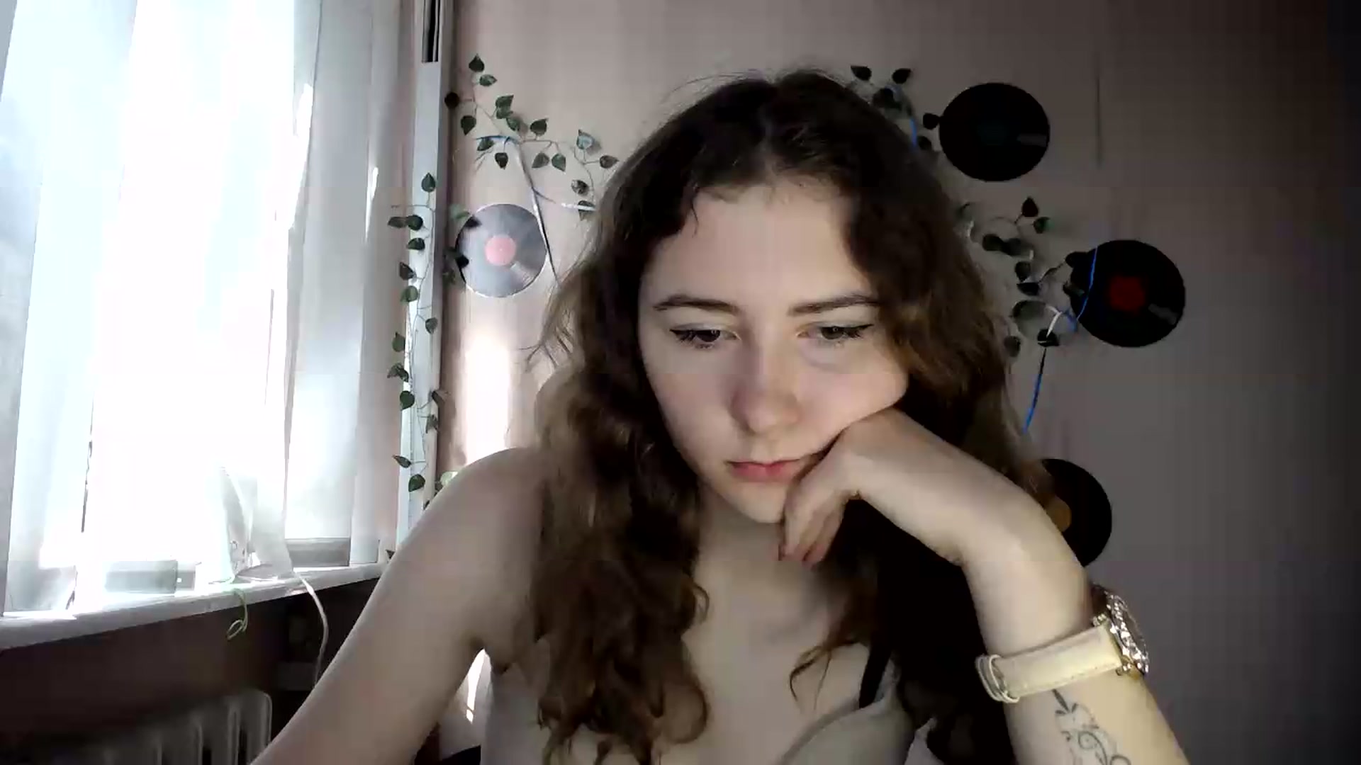 Gallery image thumbnail from Im_Lara's myfreecams stream on, 07/09/2026, 14:54 image 10 of 20