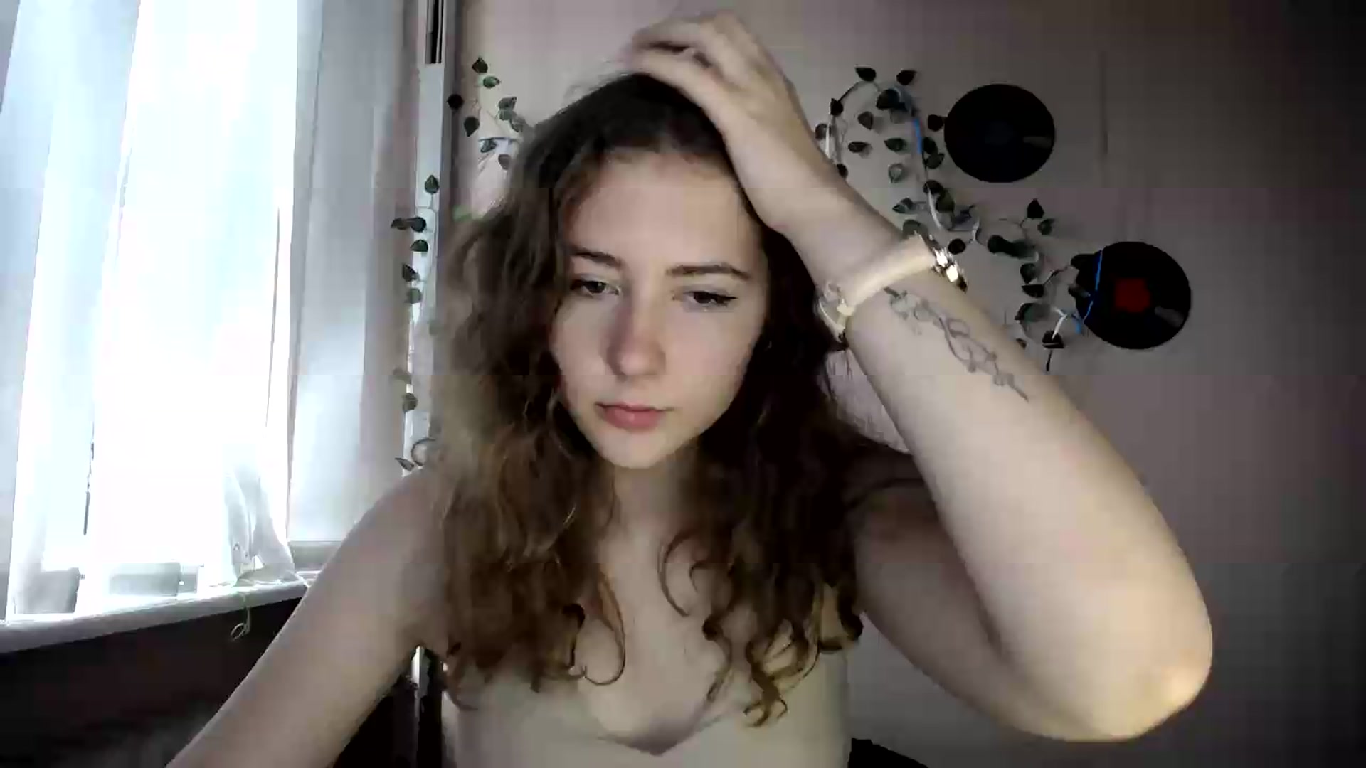 Gallery image thumbnail from Im_Lara's myfreecams stream on, 07/09/2026, 14:54 image 3 of 20