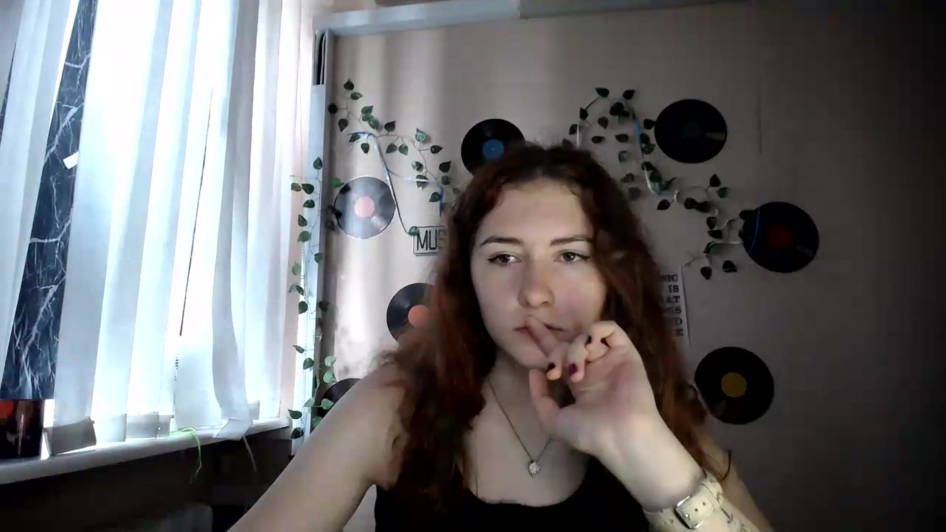 Gallery image thumbnail from Im_Lara's myfreecams stream on, 07/20/2026, 13:27 image 18 of 20