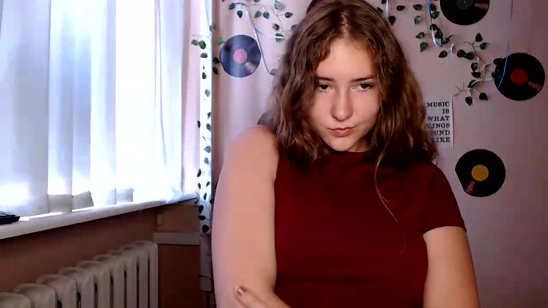 Gallery image thumbnail from Im_Lara's myfreecams stream on, 08/25/2026, 10:36 image 16 of 20