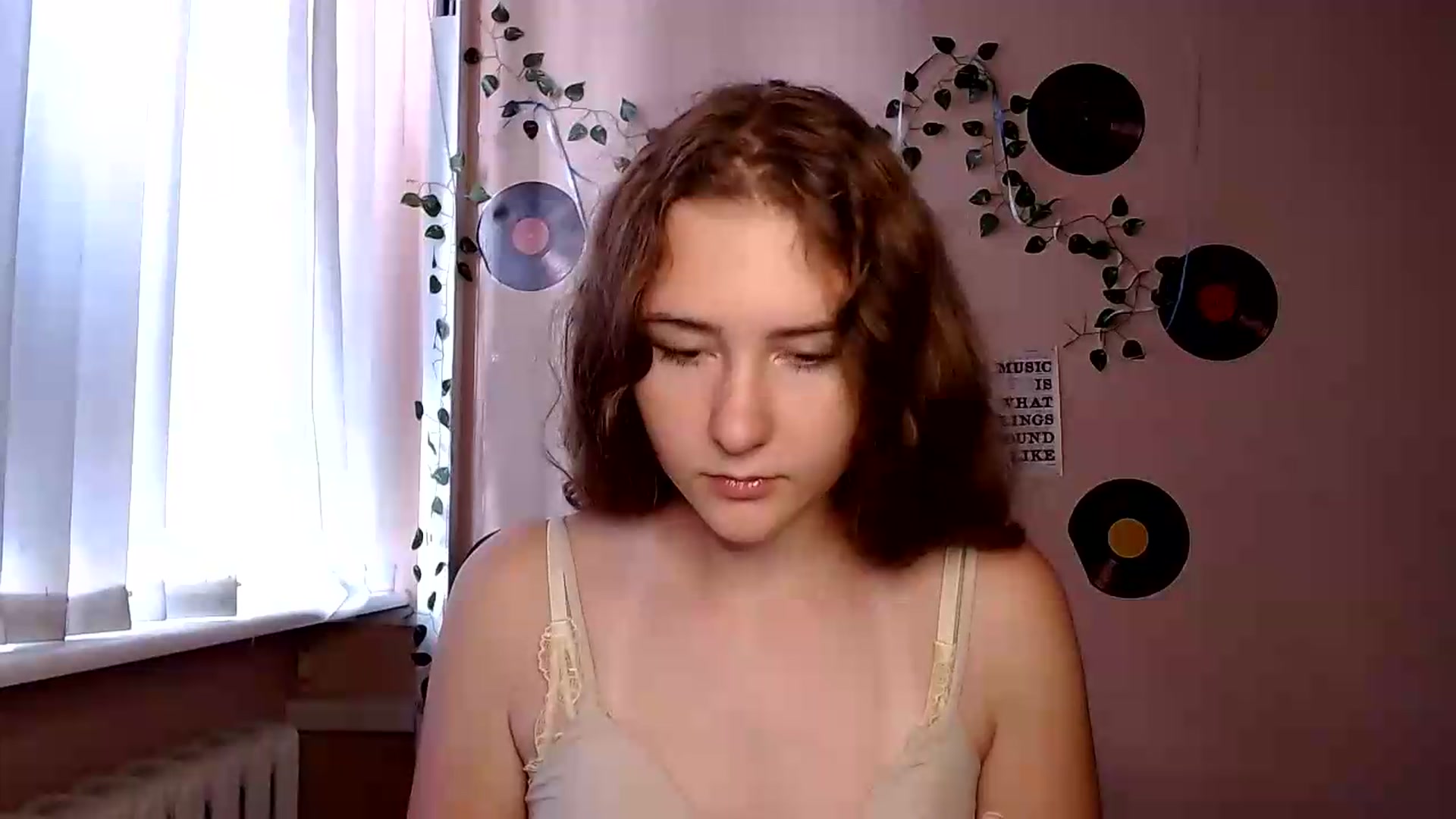 Gallery image thumbnail from Im_Lara's myfreecams stream on, 08/28/2026, 13:04 image 6 of 20