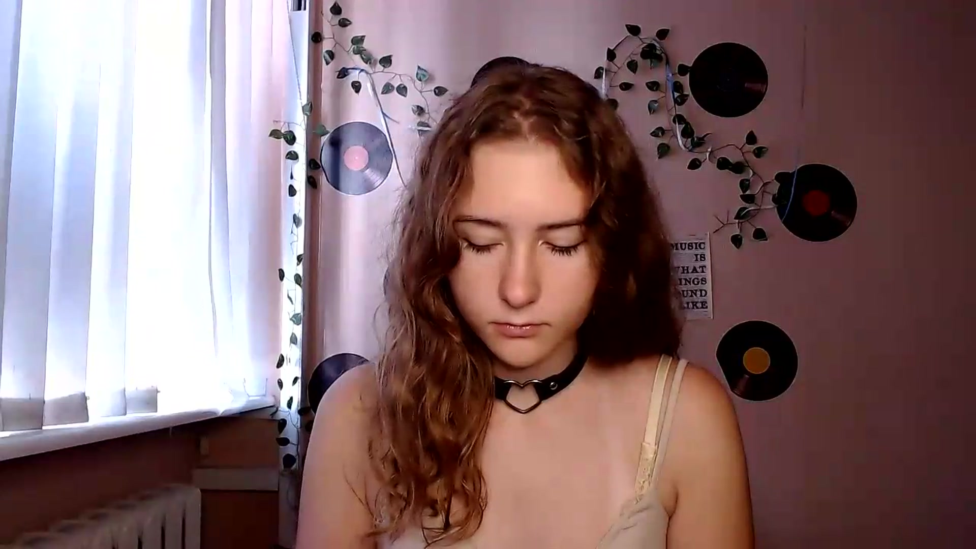 Gallery image thumbnail from Im_Lara's myfreecams stream on, 08/28/2026, 13:04 image 14 of 20