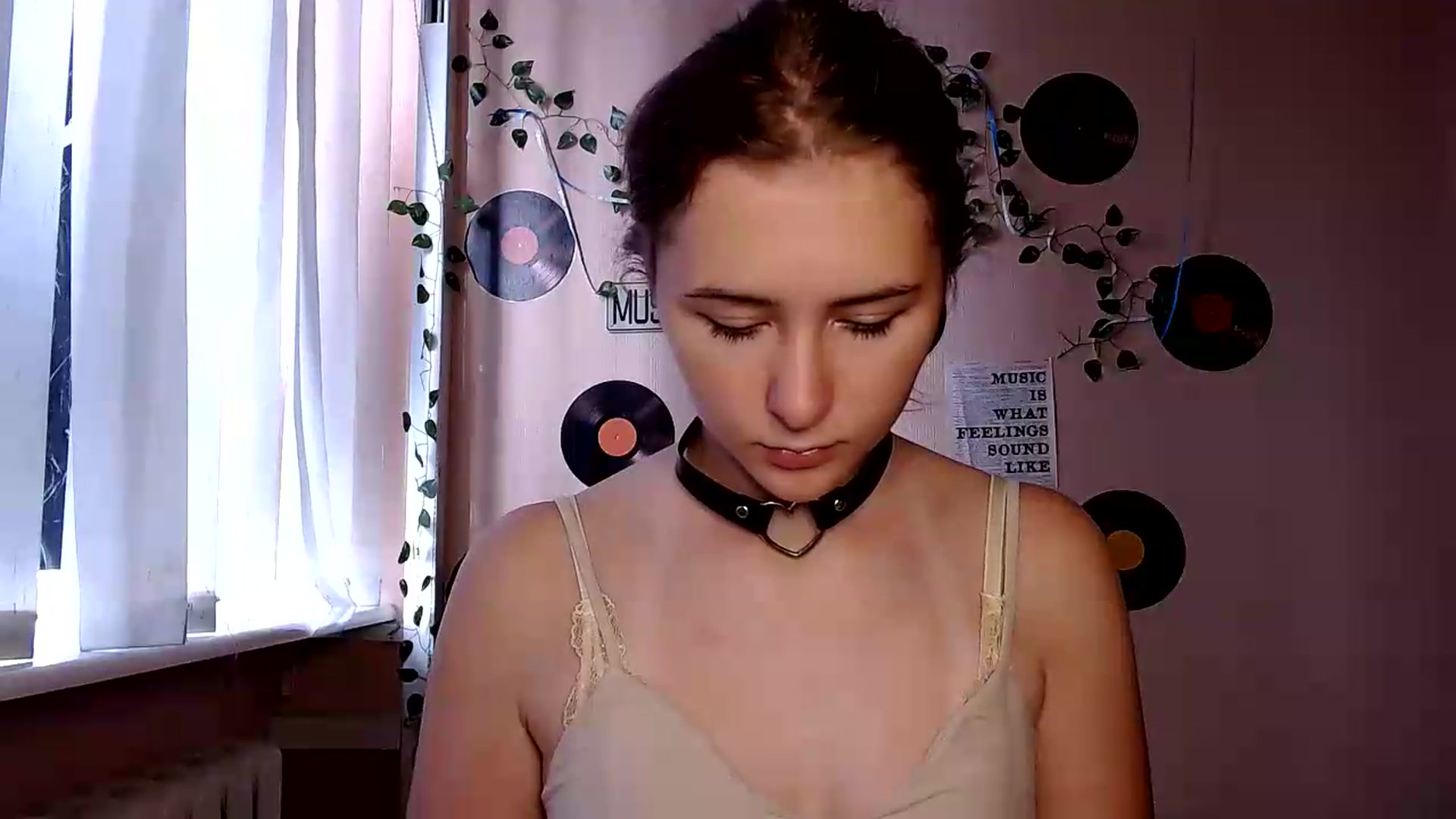 Gallery image thumbnail from Im_Lara's myfreecams stream on, 08/28/2026, 13:40 image 7 of 20