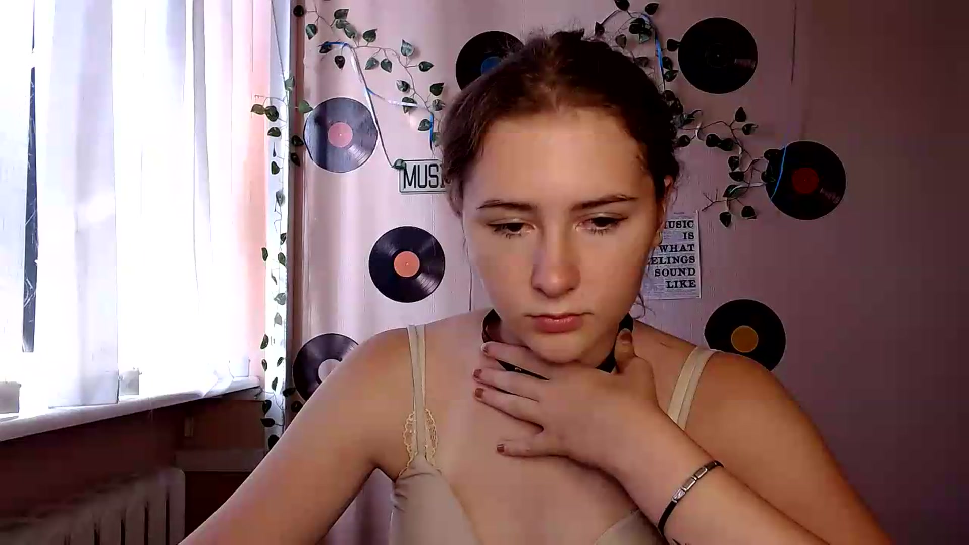 Gallery image thumbnail from Im_Lara's myfreecams stream on, 08/28/2026, 13:40 image 18 of 20