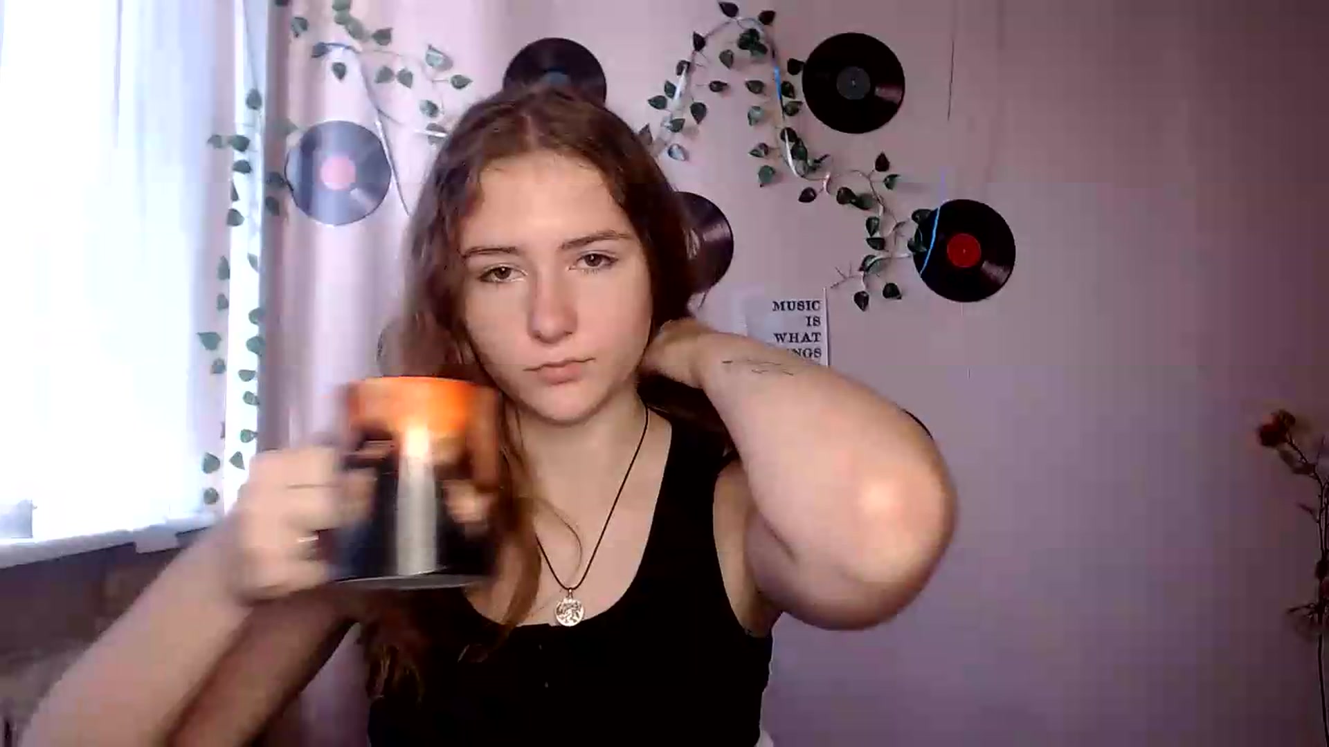 Gallery image thumbnail from Im_Lara's myfreecams stream on, 09/17/2026, 13:11 image 14 of 20