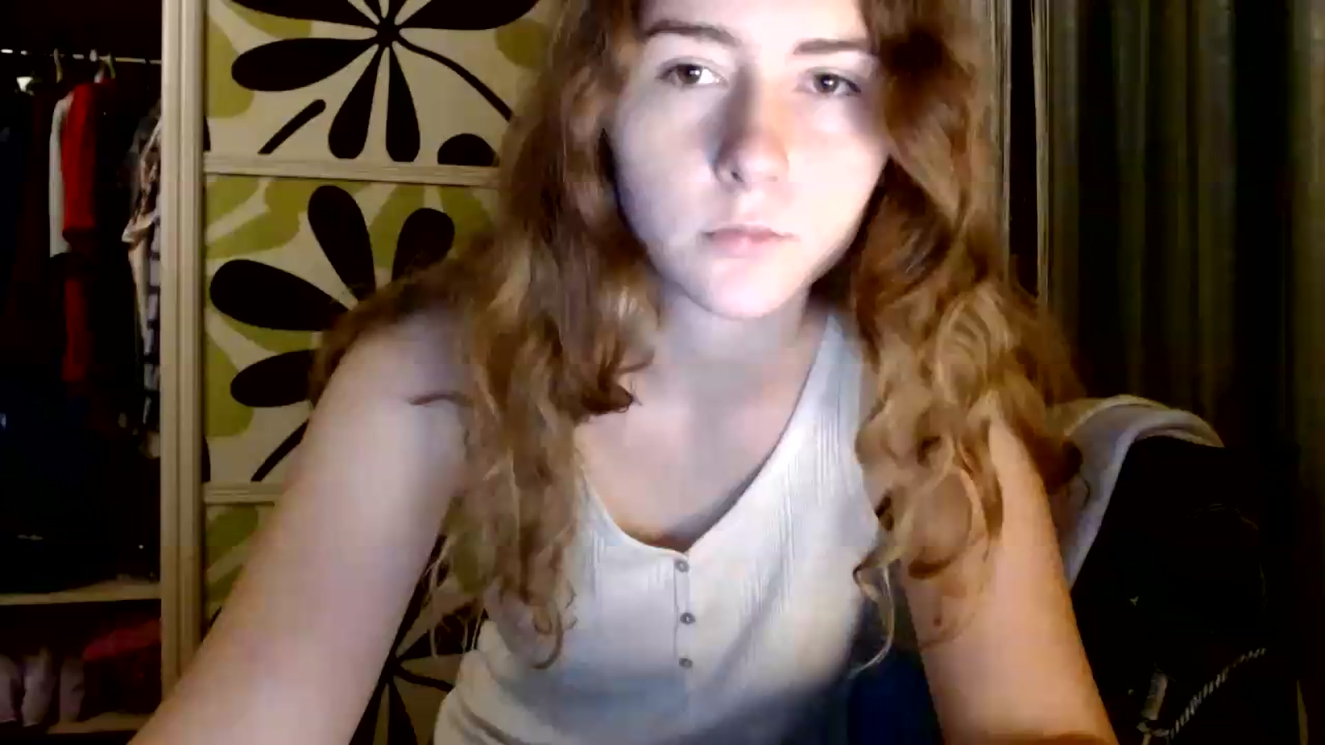 Gallery image thumbnail from Im_Lara's myfreecams stream on, 09/24/2026, 20:14 image 15 of 20