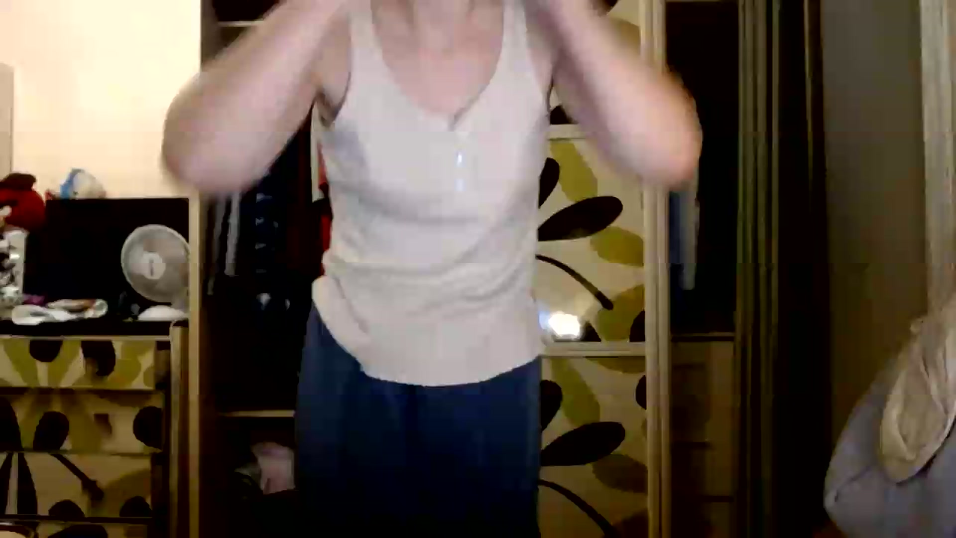 Gallery image thumbnail from Im_Lara's myfreecams stream on, 09/24/2026, 20:14 image 17 of 20