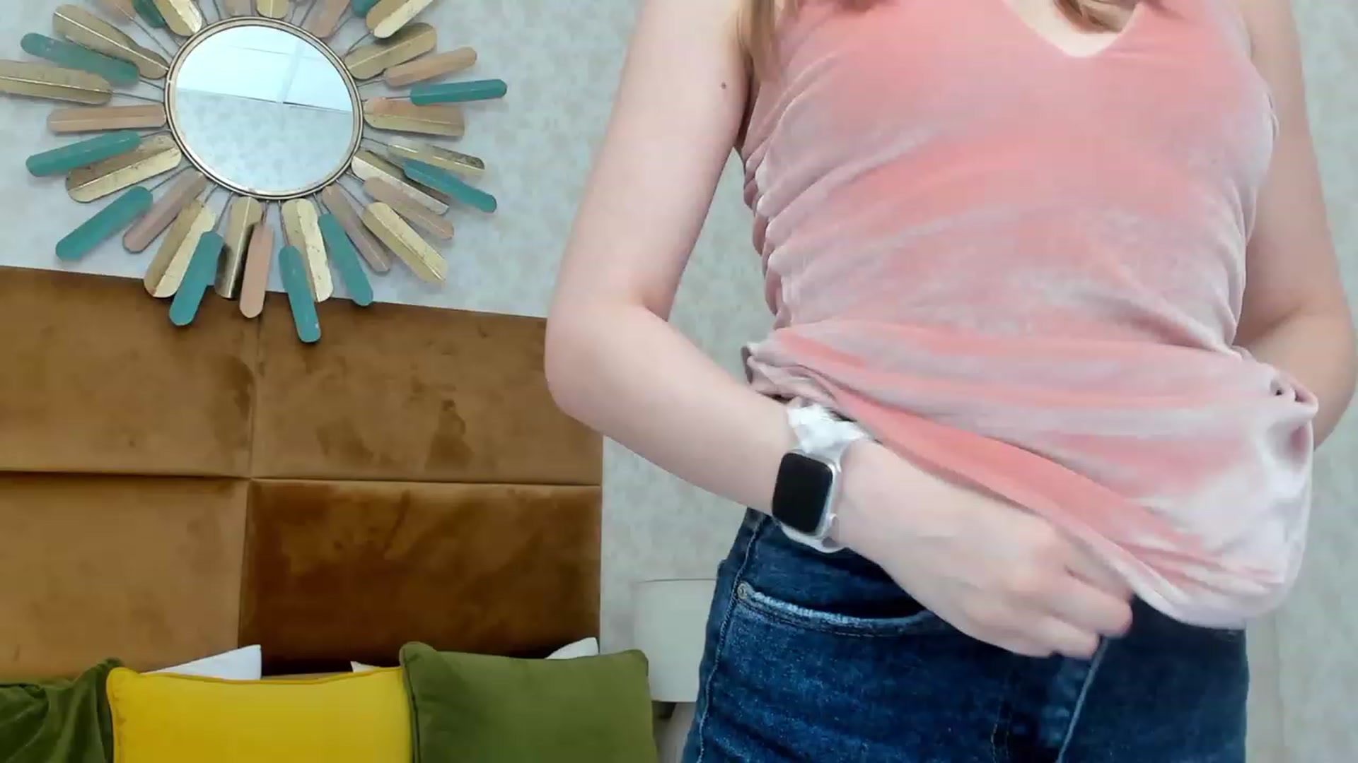 Gallery image thumbnail from Im_Mystery's myfreecams stream on, 11/19/2022, 19:17 image 2 of 20