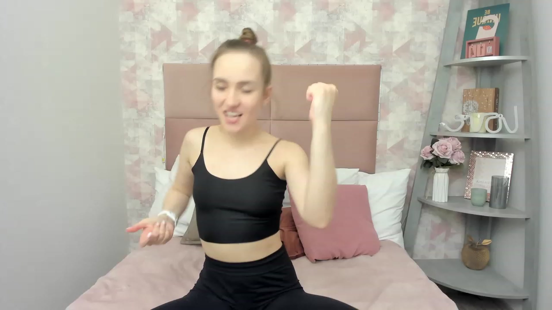 Gallery image thumbnail from Im_Mystery's myfreecams stream on, 11/24/2022, 19:33 image 9 of 20