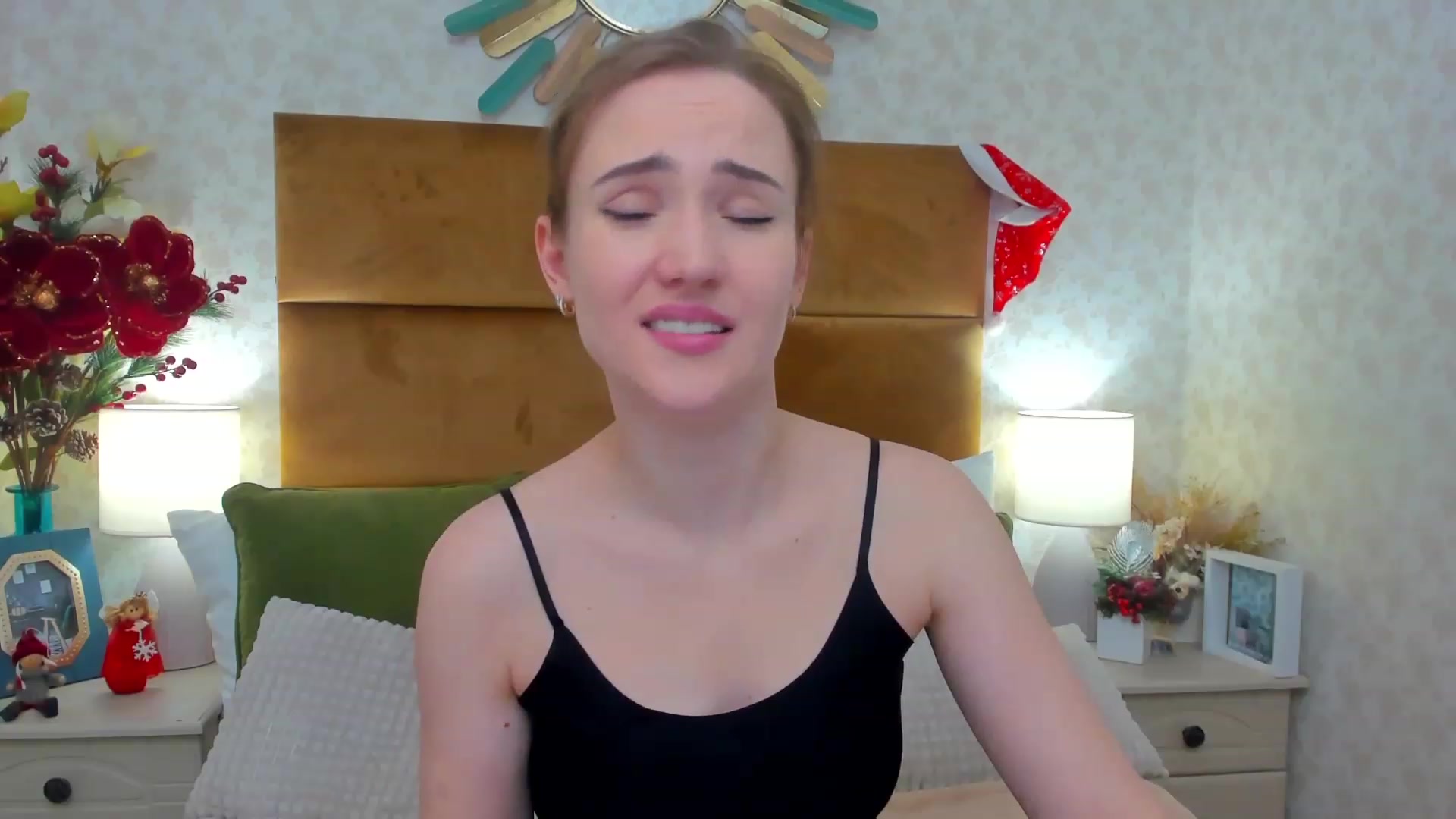 Gallery image thumbnail from Im_Mystery's myfreecams stream on, 12/26/2022, 02:20 image 9 of 20