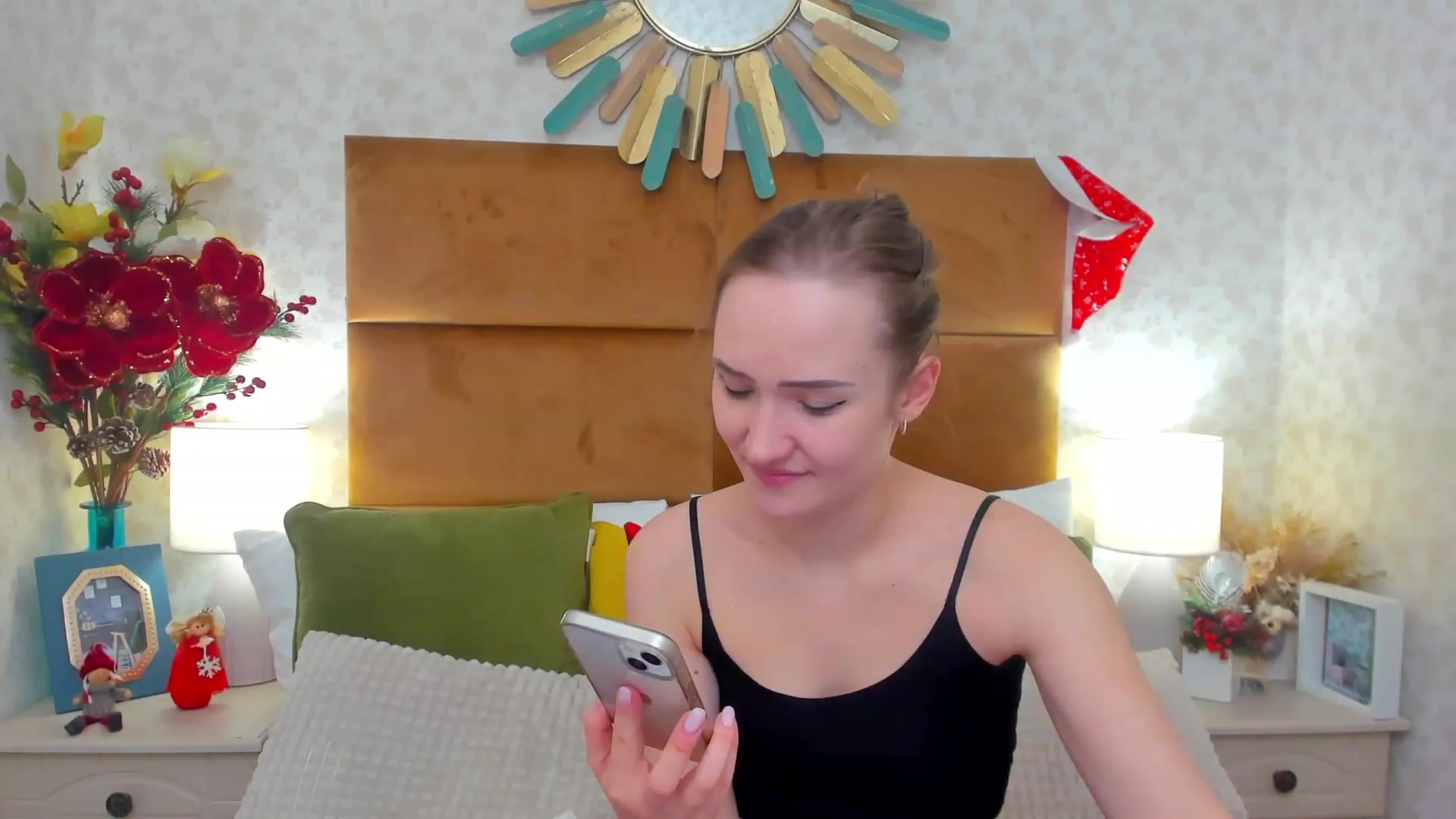 Gallery image thumbnail from Im_Mystery's myfreecams stream on, 12/26/2022, 03:01 image 16 of 20