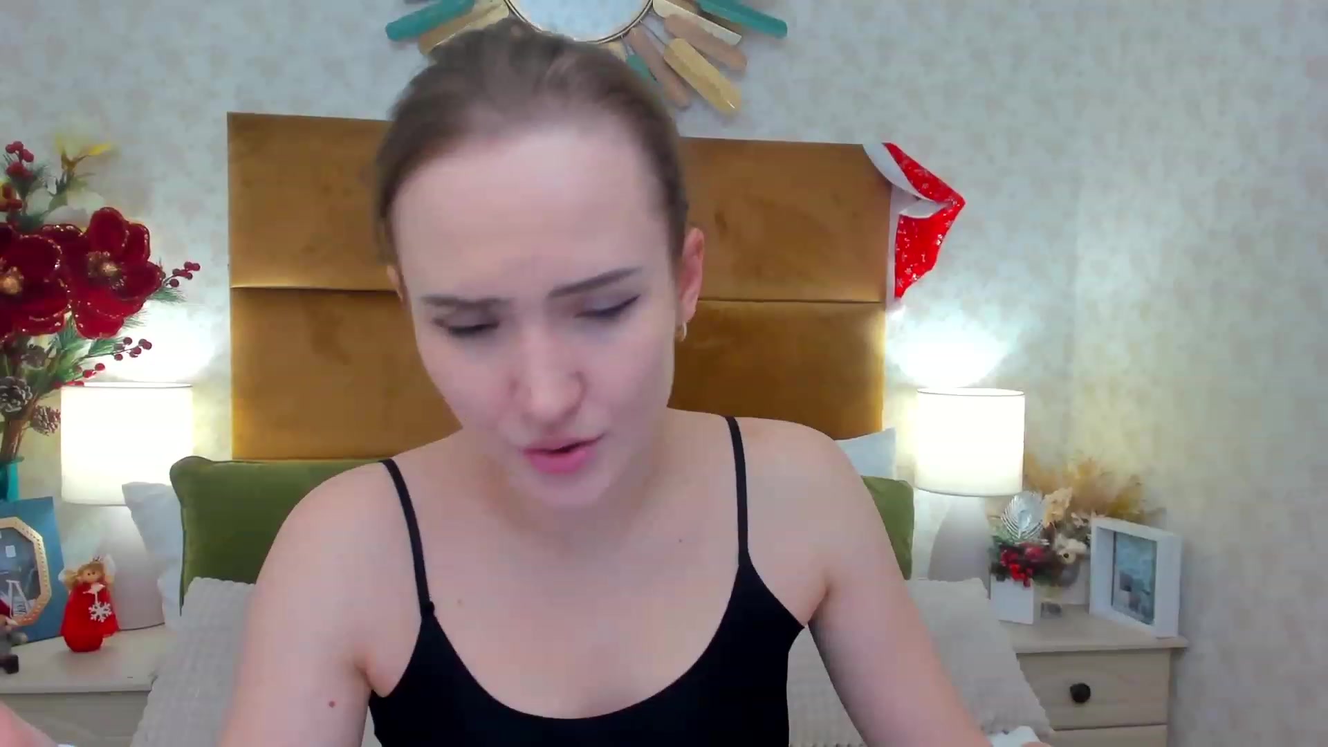 Gallery image thumbnail from Im_Mystery's myfreecams stream on, 12/26/2022, 03:01 image 20 of 20