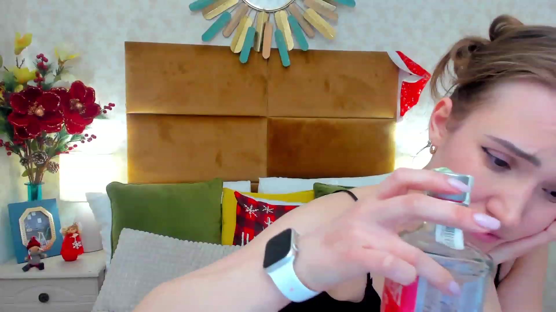 Gallery image thumbnail from Im_Mystery's myfreecams stream on, 12/26/2022, 03:01 image 5 of 20