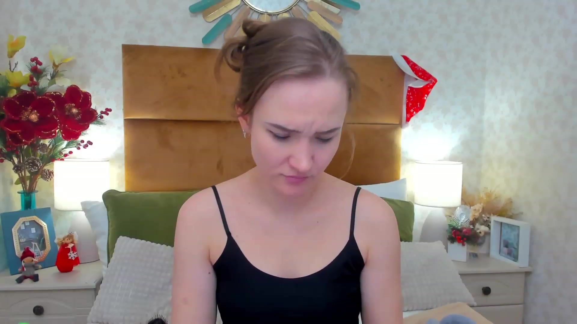 Gallery image thumbnail from Im_Mystery's myfreecams stream on, 12/26/2022, 03:01 image 8 of 20