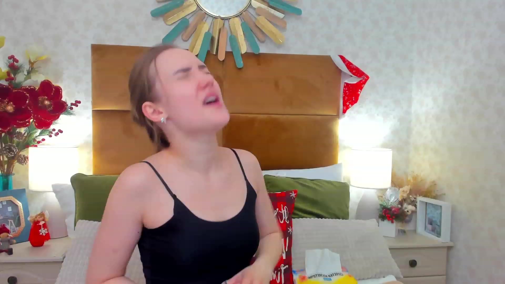 Gallery image thumbnail from Im_Mystery's myfreecams stream on, 12/26/2022, 03:21 image 3 of 20
