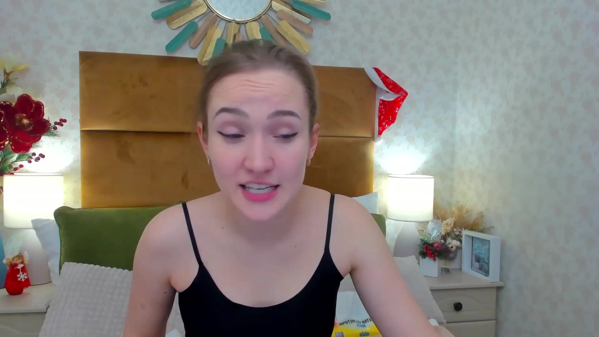 Gallery image thumbnail from Im_Mystery's myfreecams stream on, 12/26/2022, 03:21 image 16 of 20