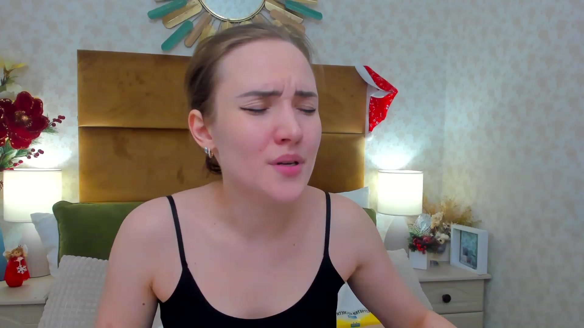 Gallery image thumbnail from Im_Mystery's myfreecams stream on, 12/26/2022, 03:21 image 18 of 20