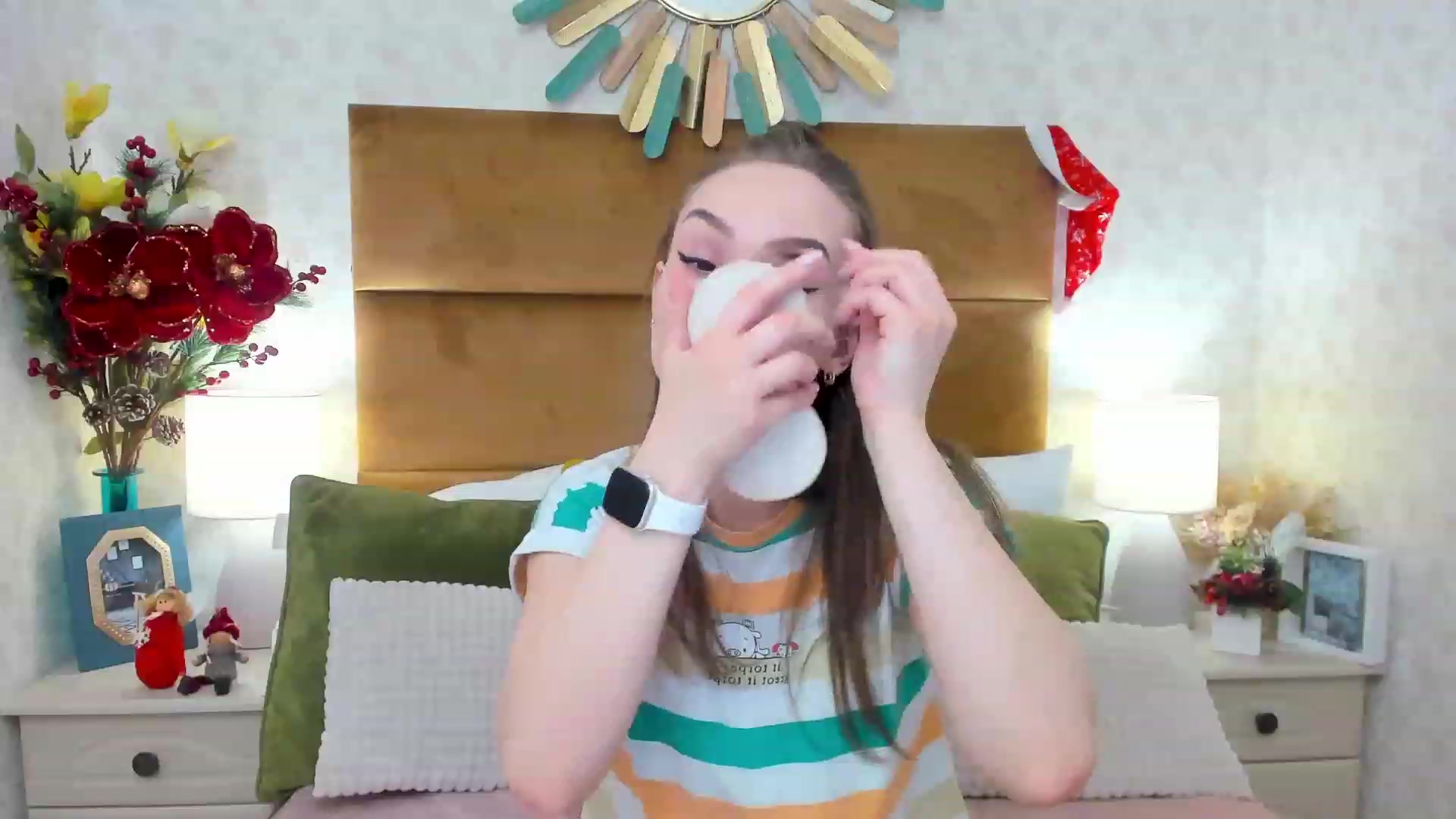 Gallery image thumbnail from Im_Mystery's myfreecams stream on, 12/31/2022, 01:55 image 15 of 20