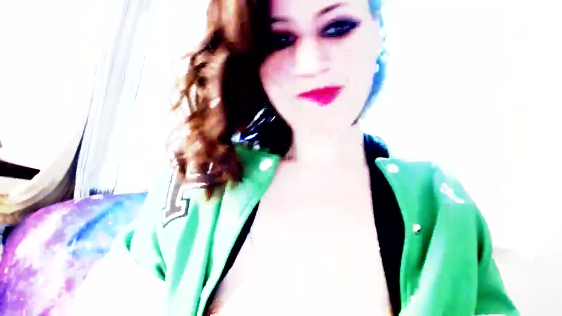 Gallery image thumbnail from ImaLilLit's myfreecams stream on, 05/05/2025, 17:27 image 19 of 20
