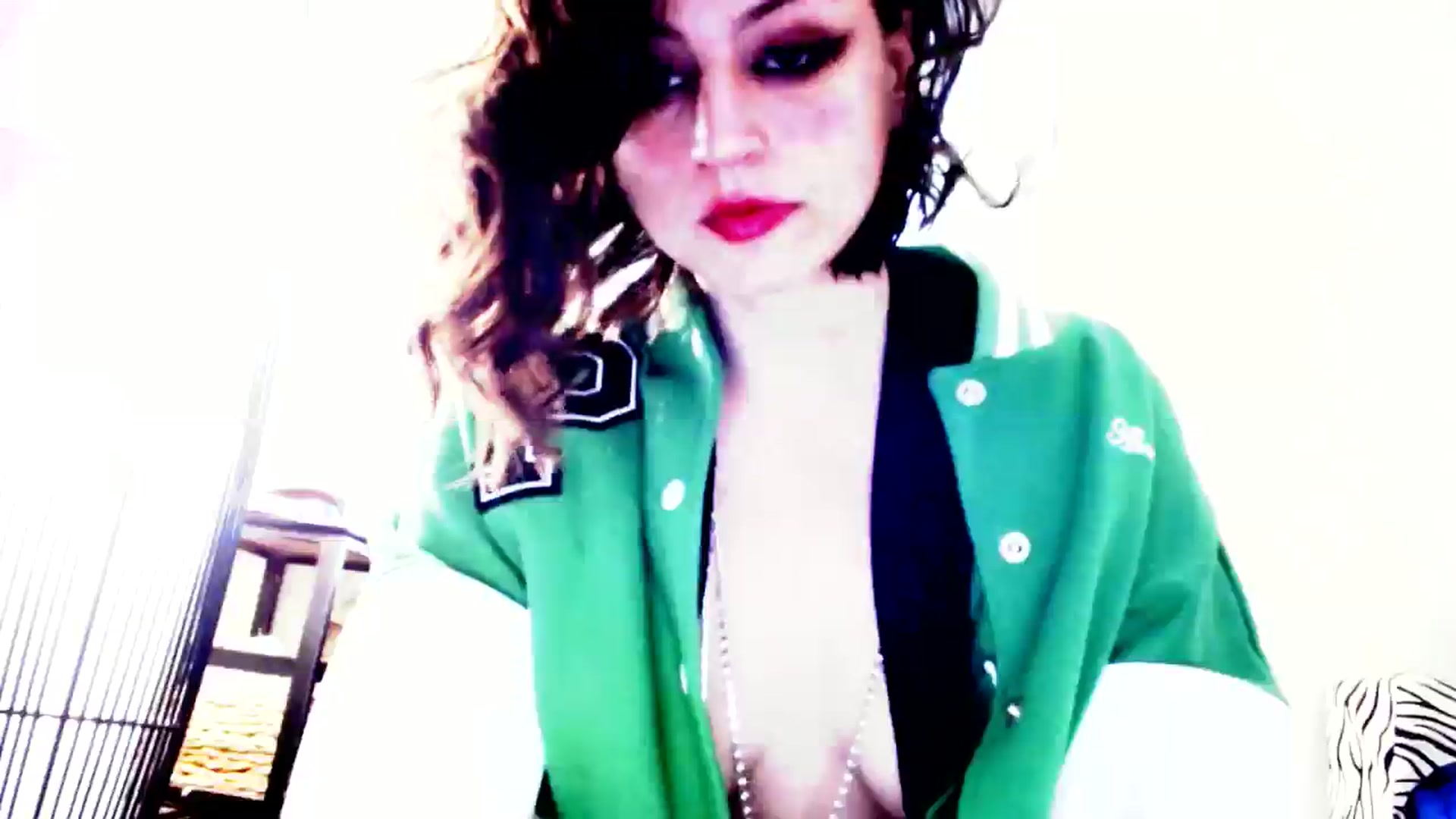 Gallery image thumbnail from ImaLilLit's myfreecams stream on, 05/05/2025, 17:27 image 3 of 20