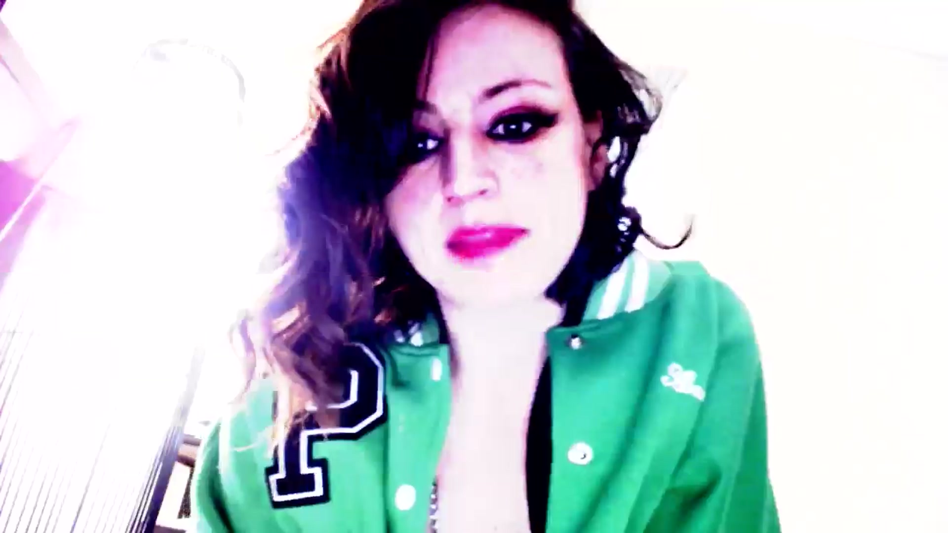 Gallery image thumbnail from ImaLilLit's myfreecams stream on, 05/05/2025, 17:27 image 14 of 20