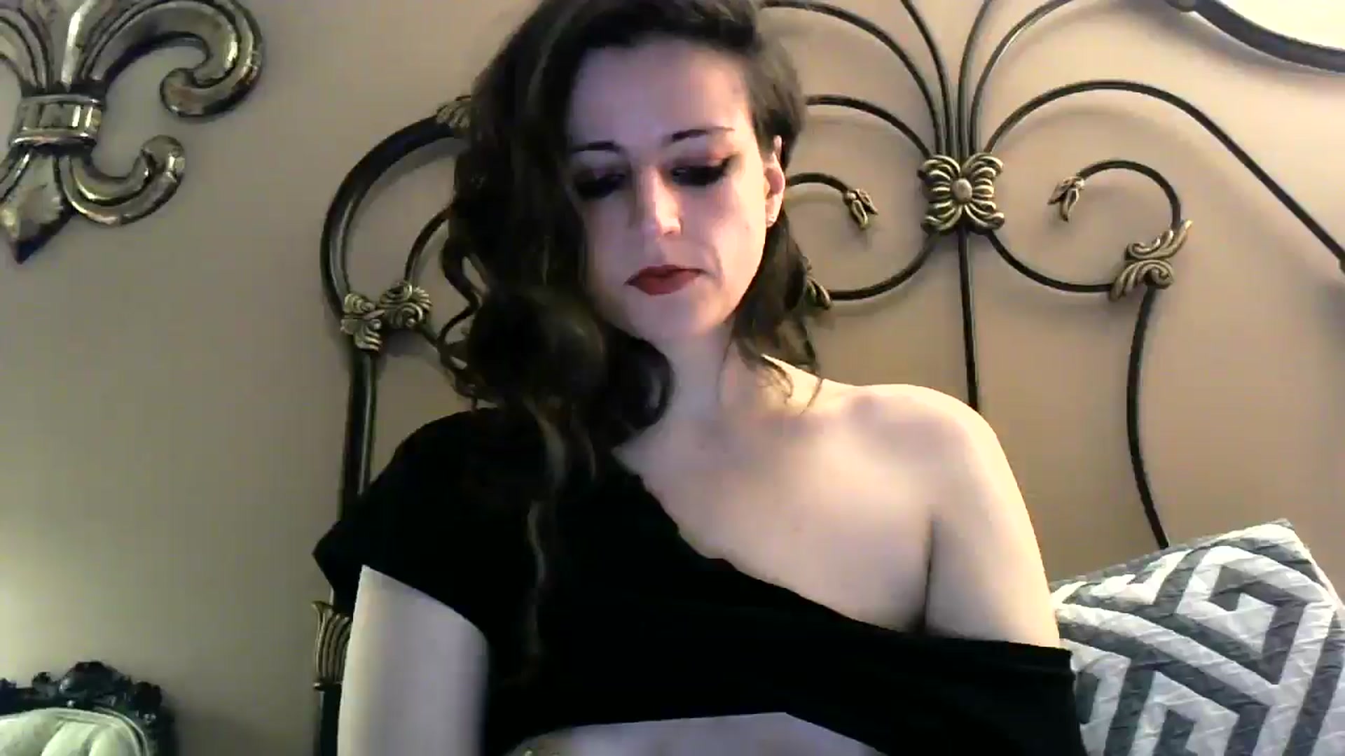 Gallery image thumbnail from ImaLilLit888's myfreecams stream on, 01/18/2026, 15:38 image 8 of 20
