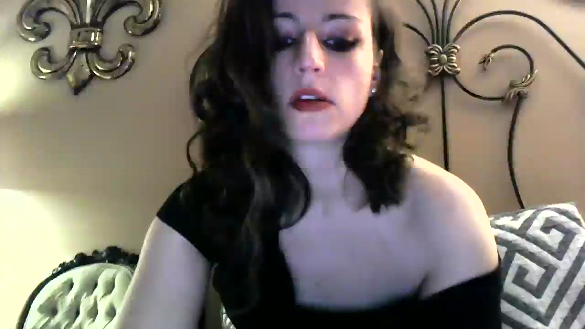 Gallery image thumbnail from ImaLilLit888's myfreecams stream on, 01/18/2026, 15:38 image 12 of 20