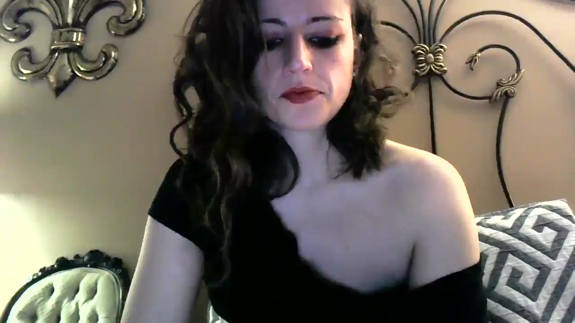 Gallery image thumbnail from ImaLilLit888's myfreecams stream on, 01/18/2026, 15:38 image 10 of 20