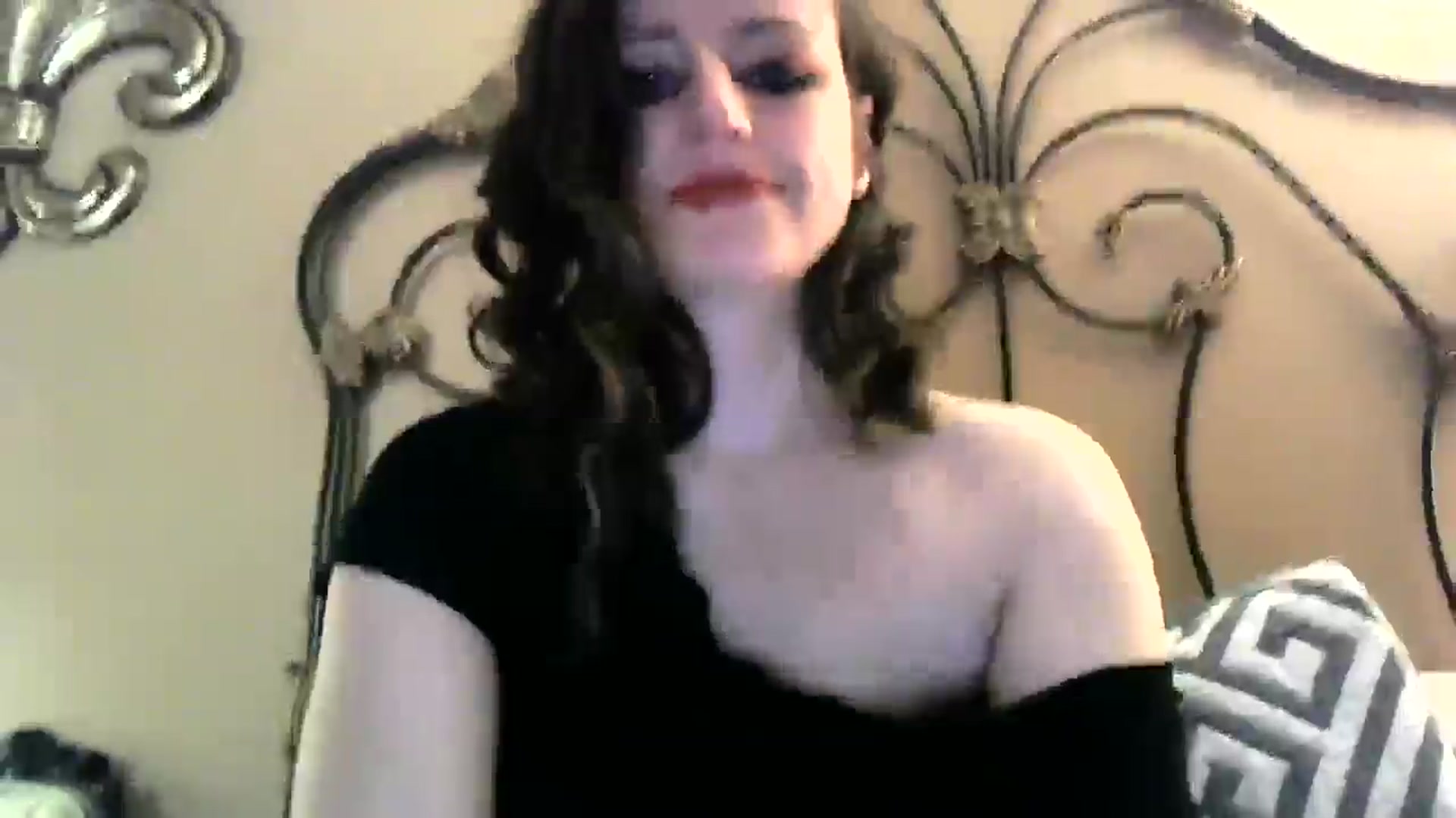Gallery image thumbnail from ImaLilLit888's myfreecams stream on, 01/18/2026, 15:38 image 3 of 20