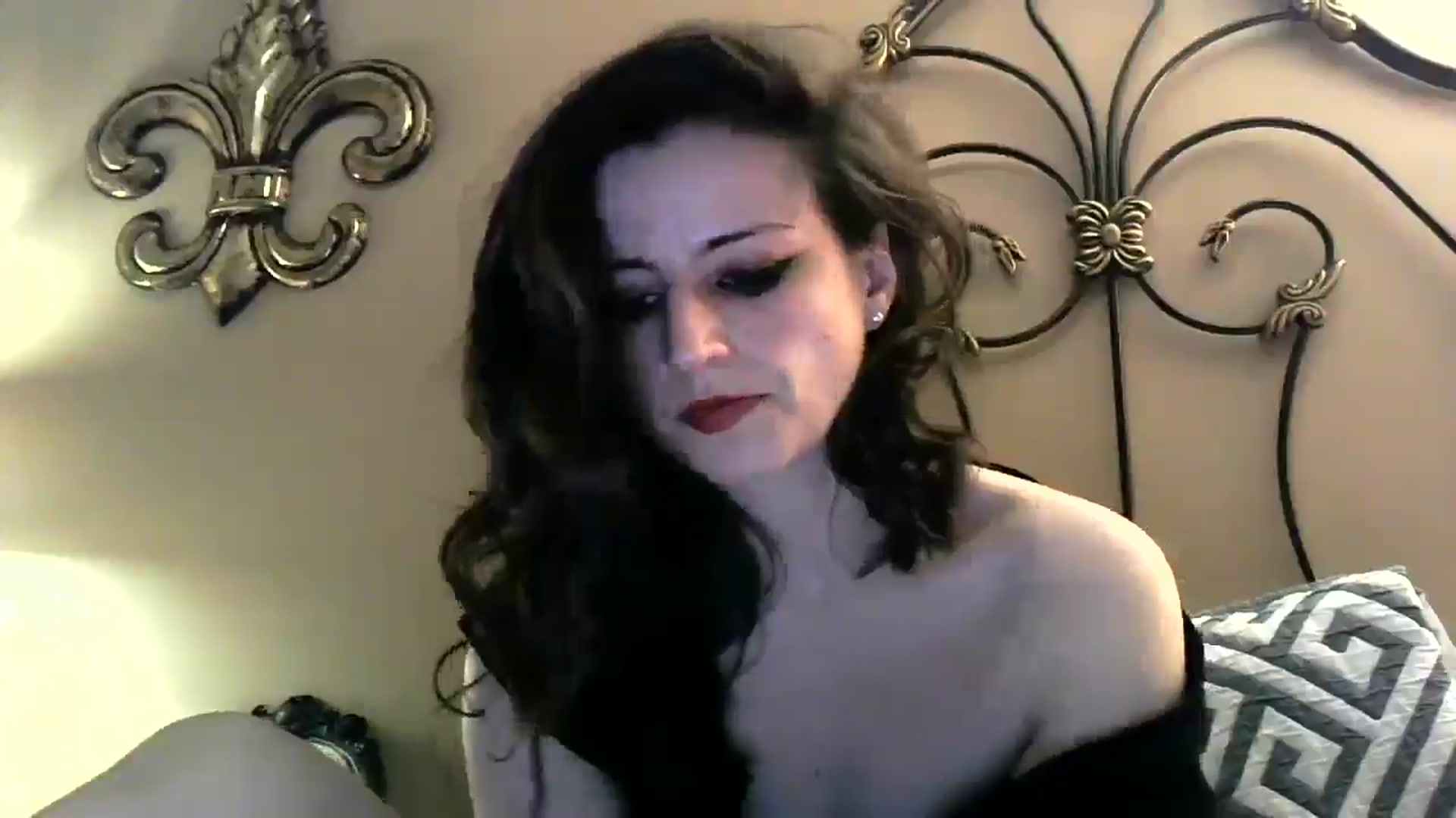 Gallery image thumbnail from ImaLilLit888's myfreecams stream on, 01/18/2026, 15:38 image 15 of 20