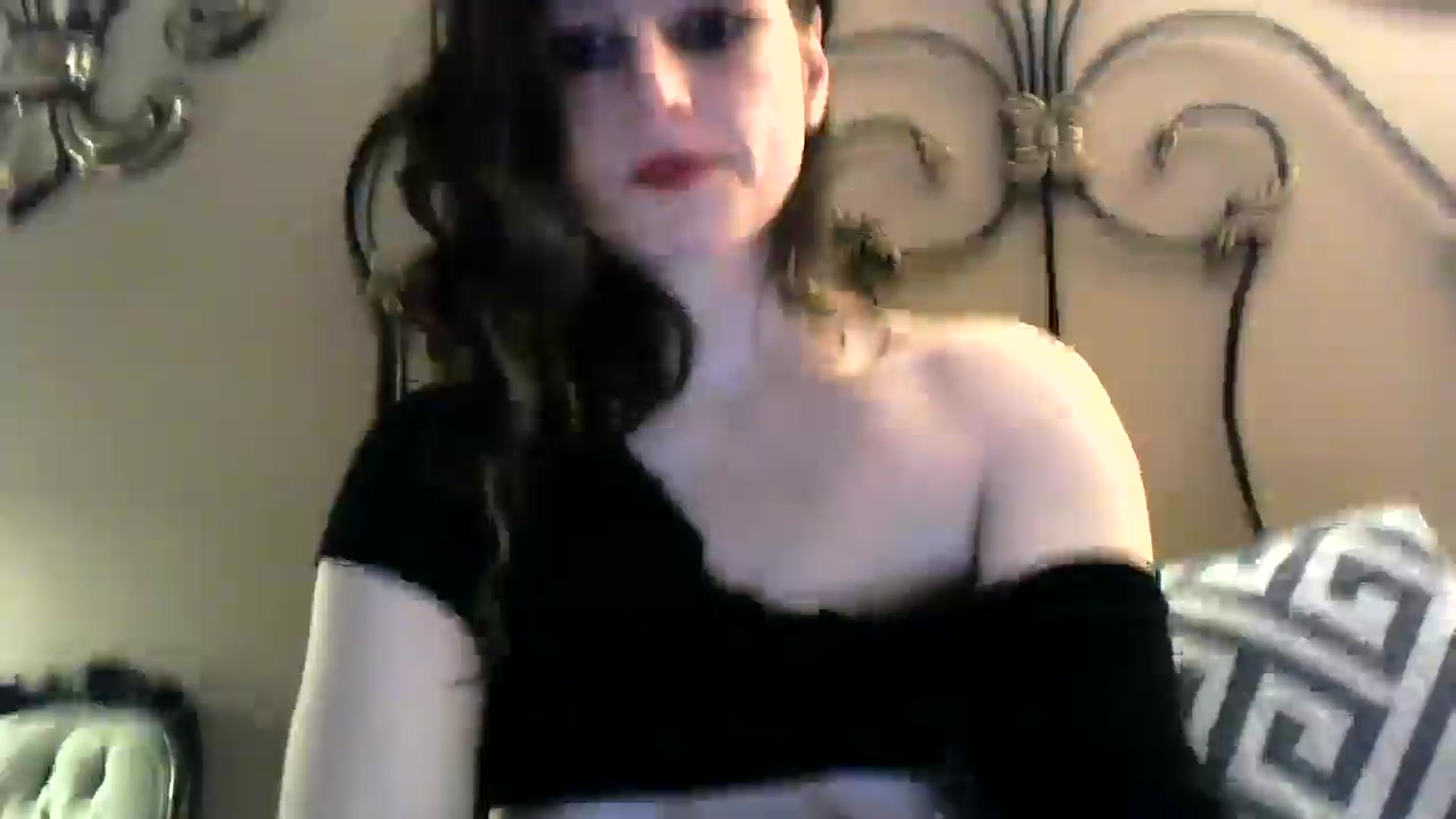 Gallery image thumbnail from ImaLilLit888's myfreecams stream on, 01/18/2026, 15:38 image 6 of 20