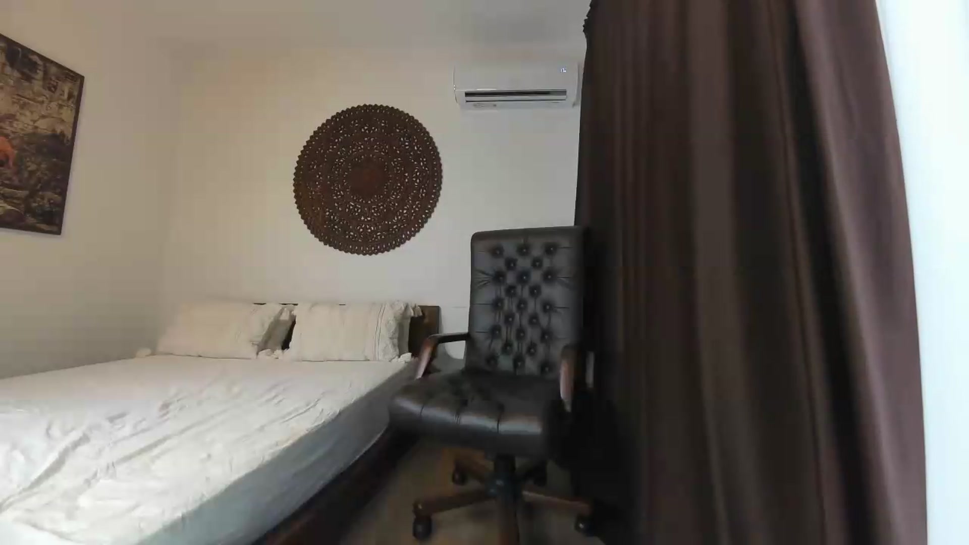 Gallery image thumbnail from ImagineRoses's myfreecams stream on, 08/12/2026, 17:33 image 6 of 20