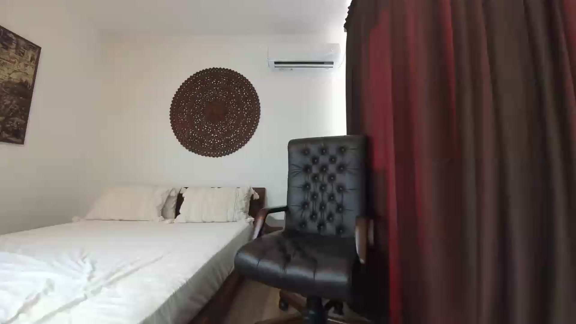 Gallery image thumbnail from ImagineRoses's myfreecams stream on, 08/31/2026, 17:00 image 3 of 20