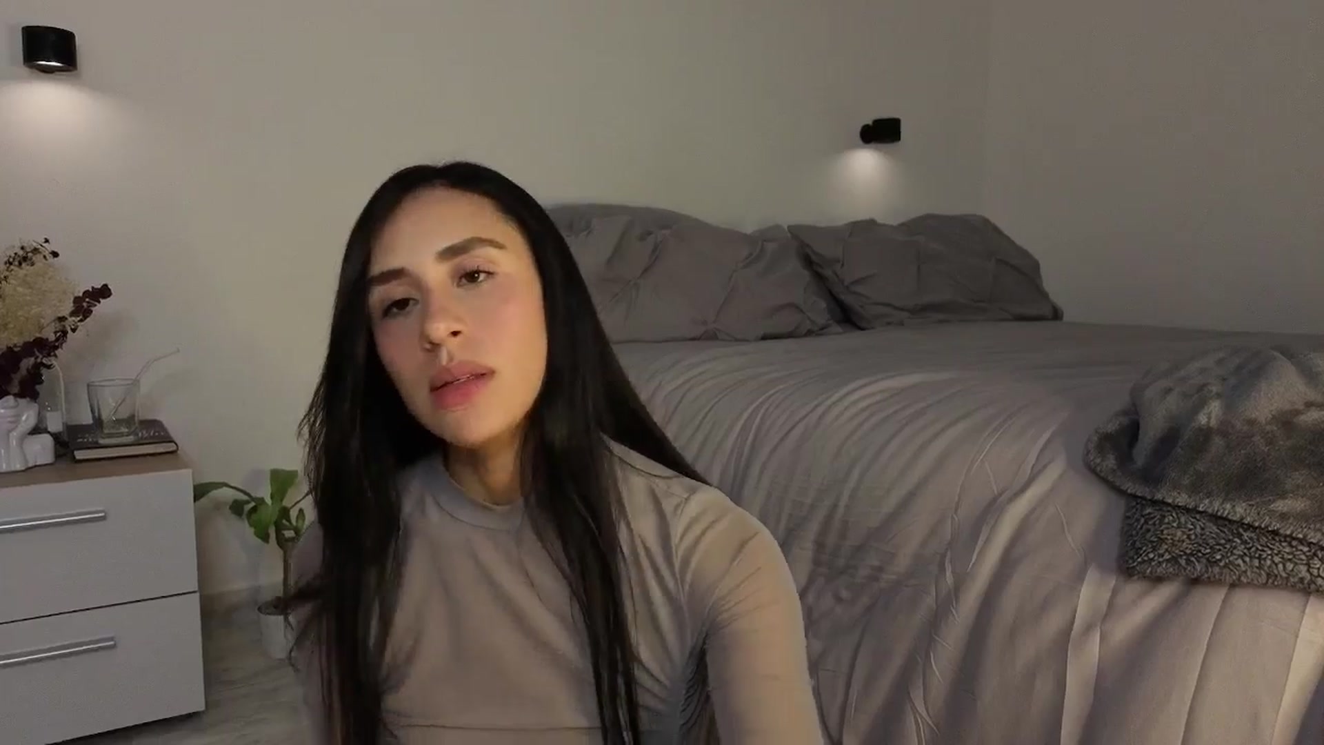 Gallery image thumbnail from ImnotBrina's myfreecams stream on, 06/21/2025, 03:24 image 9 of 20