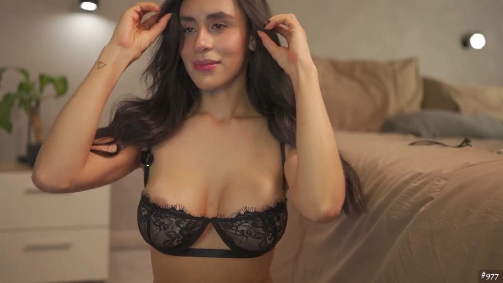 Gallery image thumbnail from ImnotBrina's myfreecams stream on, 03/14/2026, 04:08 image 11 of 20