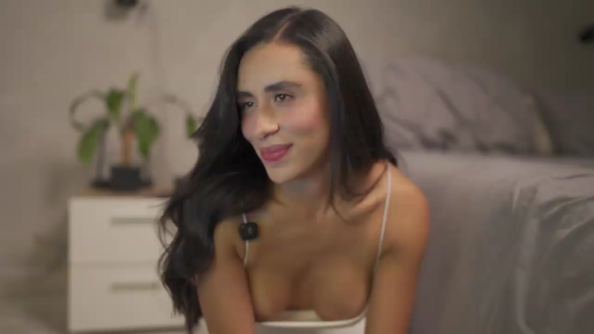 Gallery image thumbnail from ImnotBrina's myfreecams stream on, 08/07/2026, 24:05 image 14 of 20