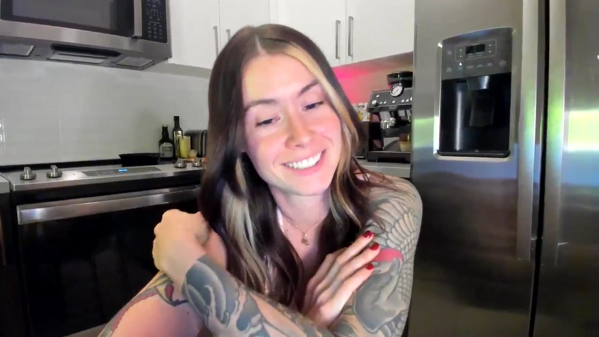 Gallery image thumbnail from ImperialKiss's myfreecams stream on, 06/29/2024, 06:25 image 6 of 20