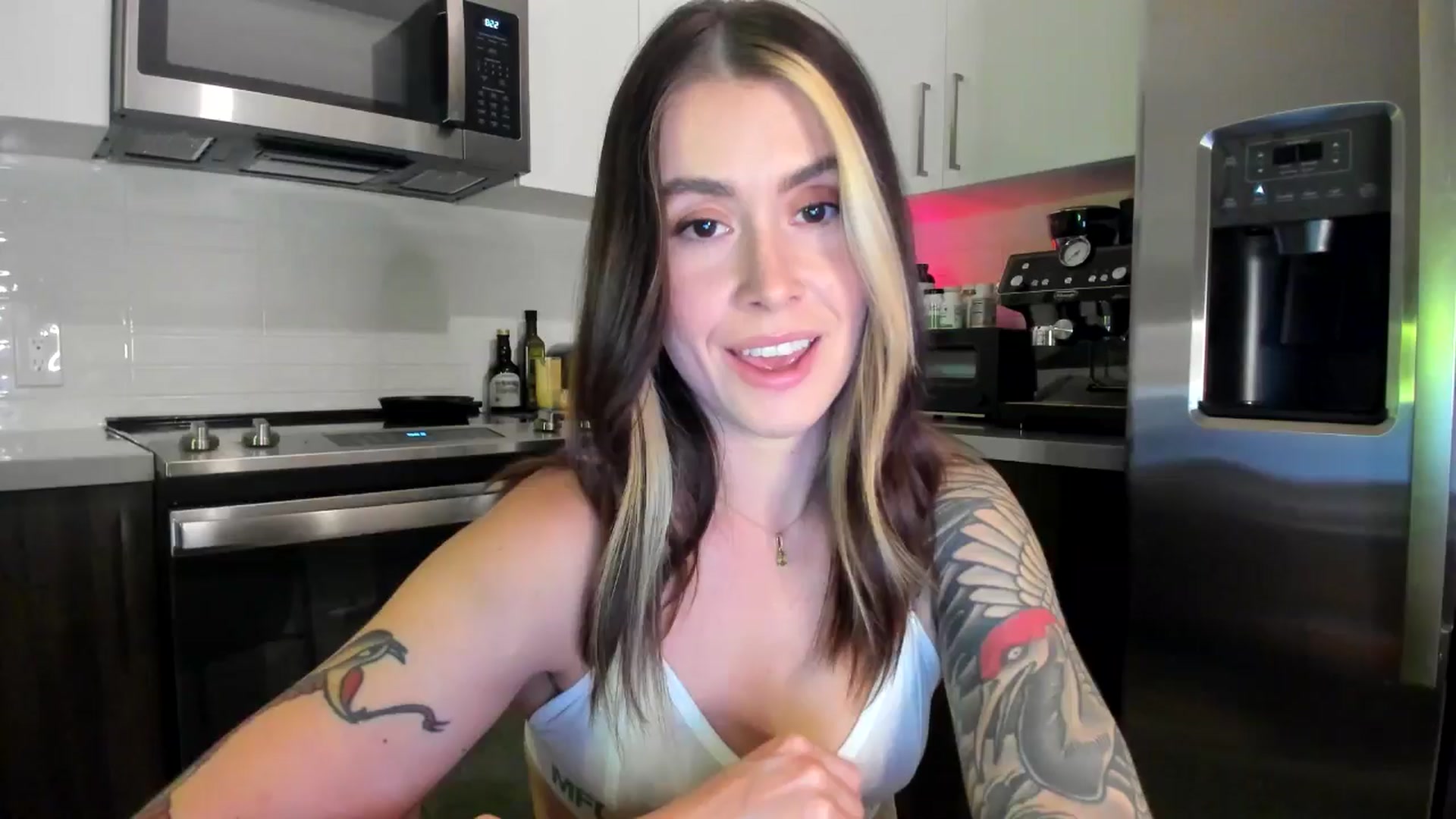 Gallery image thumbnail from ImperialKiss's myfreecams stream on, 06/30/2024, 05:52 image 1 of 20