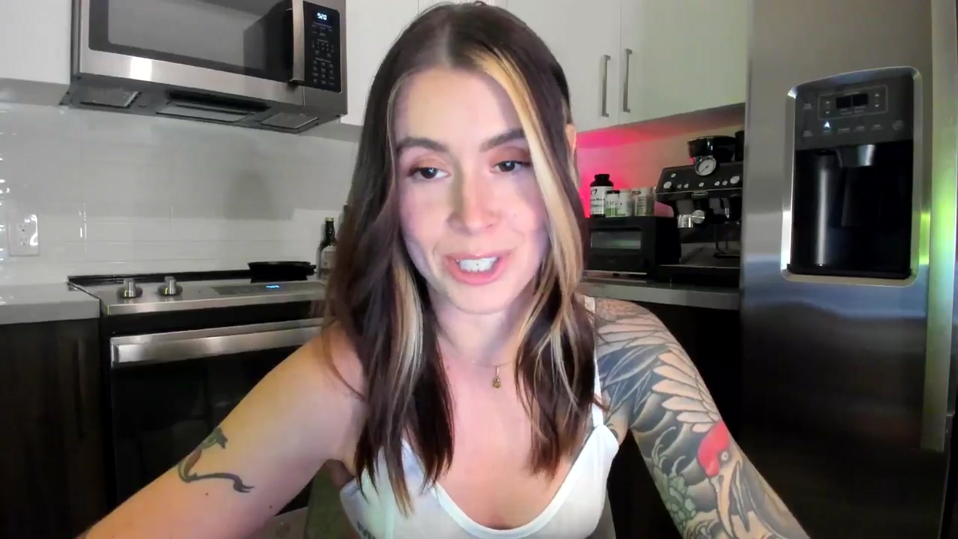 Gallery image thumbnail from ImperialKiss's myfreecams stream on, 06/30/2024, 05:52 image 9 of 20