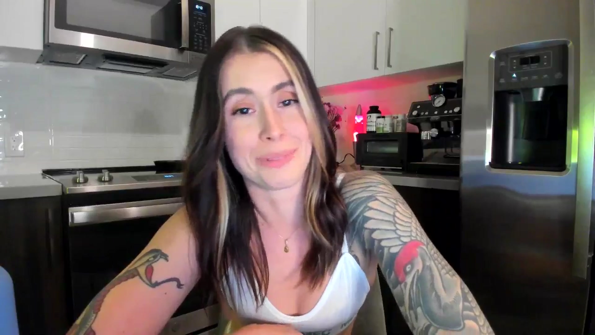 Gallery image thumbnail from ImperialKiss's myfreecams stream on, 06/30/2024, 05:52 image 20 of 20