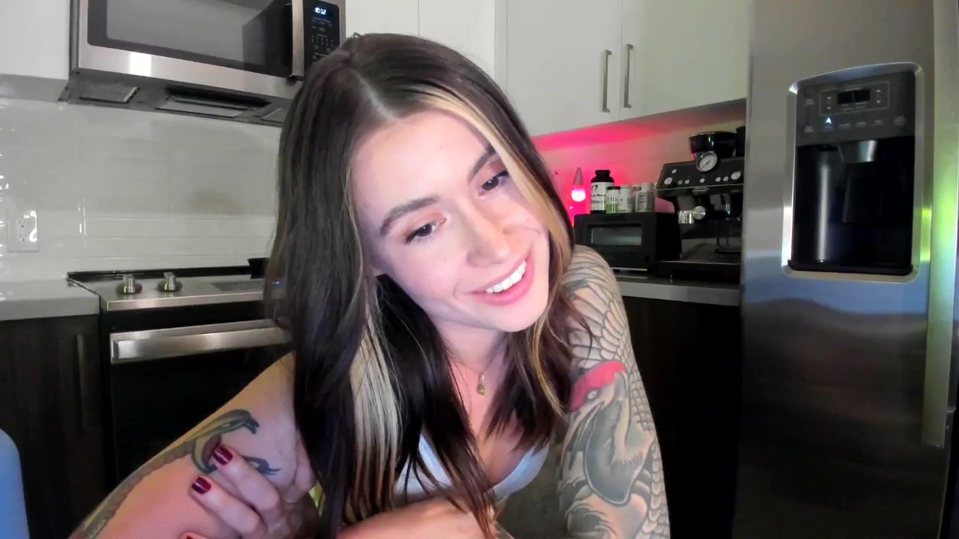 Gallery image thumbnail from ImperialKiss's myfreecams stream on, 06/30/2024, 05:52 image 19 of 20