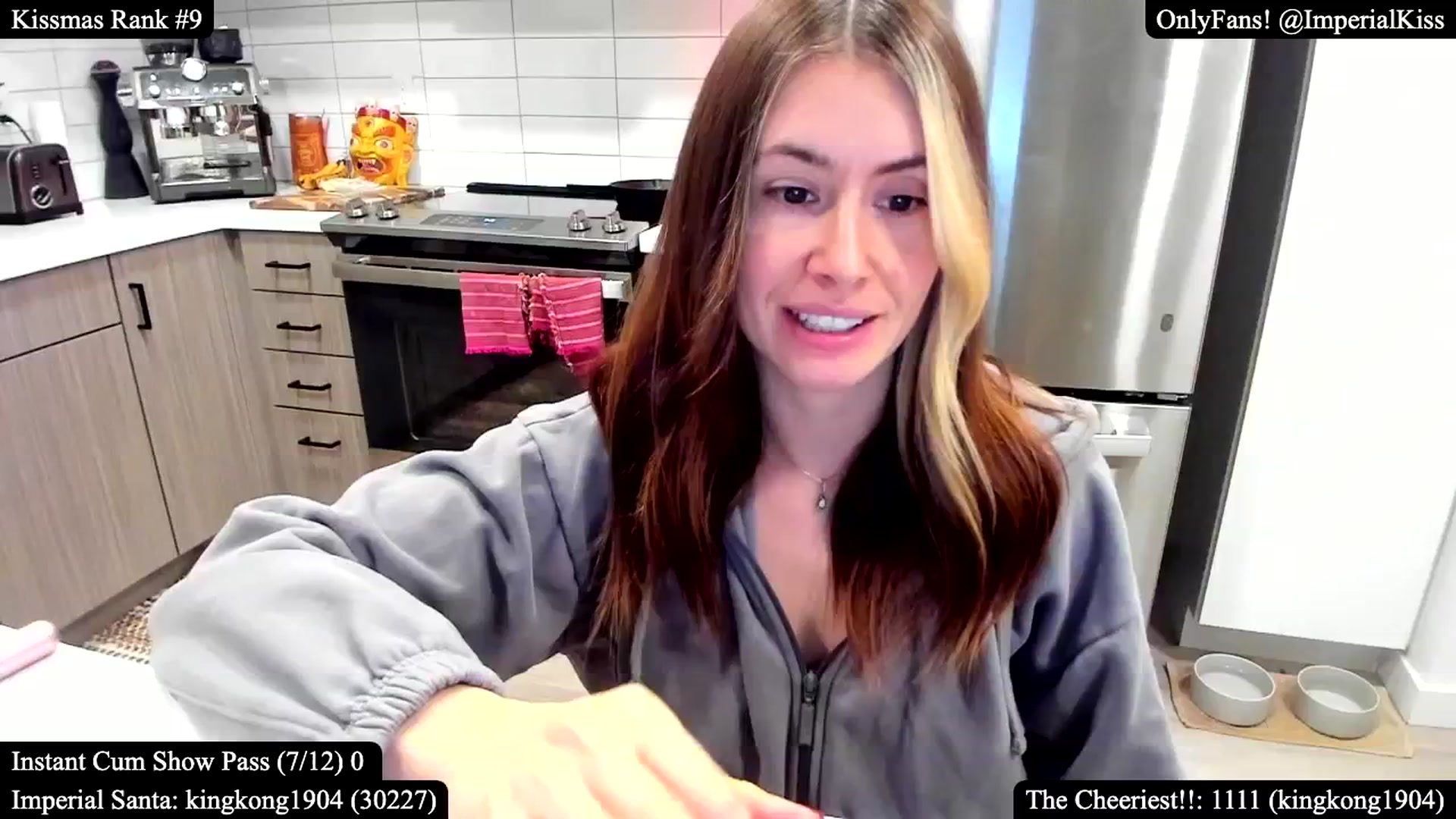 Gallery image thumbnail from ImperialKiss's myfreecams stream on, 12/23/2024, 04:59 image 3 of 20