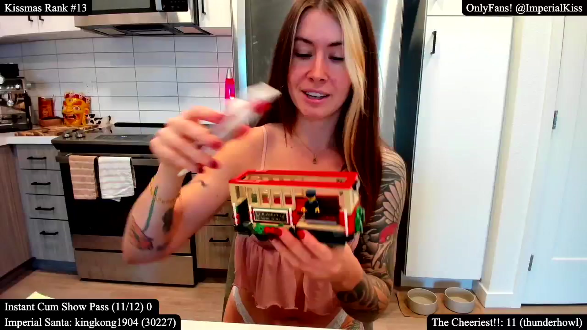 Gallery image thumbnail from ImperialKiss's myfreecams stream on, 12/29/2024, 23:32 image 16 of 20
