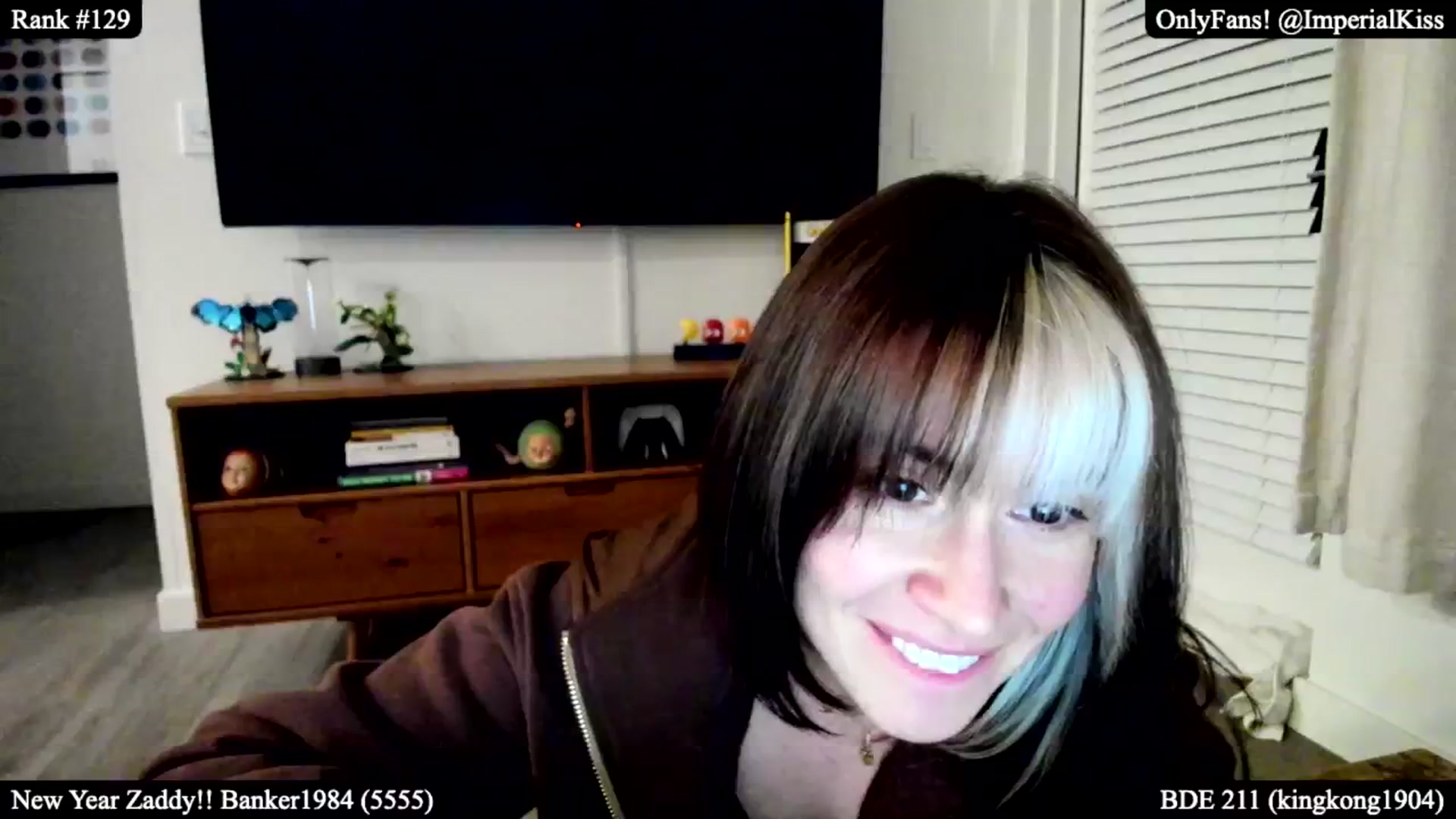Gallery image thumbnail from ImperialKiss's myfreecams stream on, 01/16/2025, 07:54 image 19 of 20