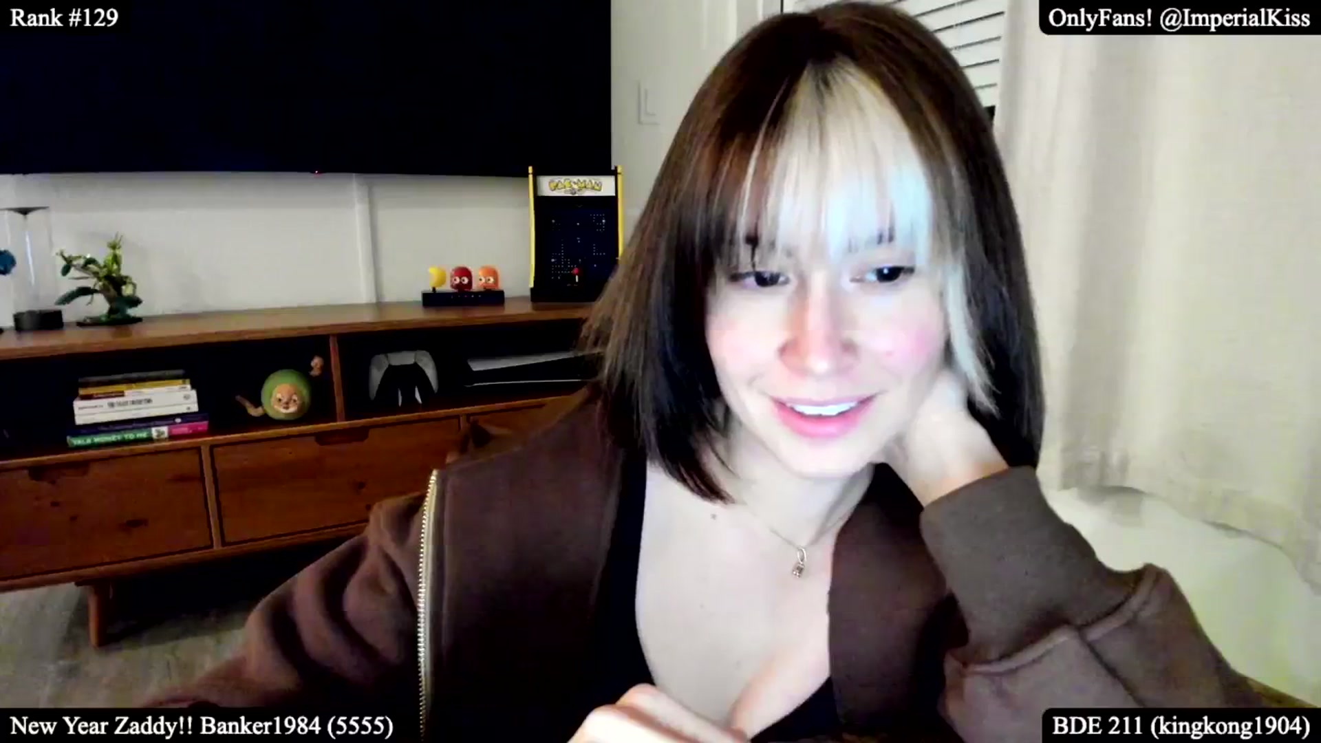 Gallery image thumbnail from ImperialKiss's myfreecams stream on, 01/16/2025, 07:54 image 17 of 20