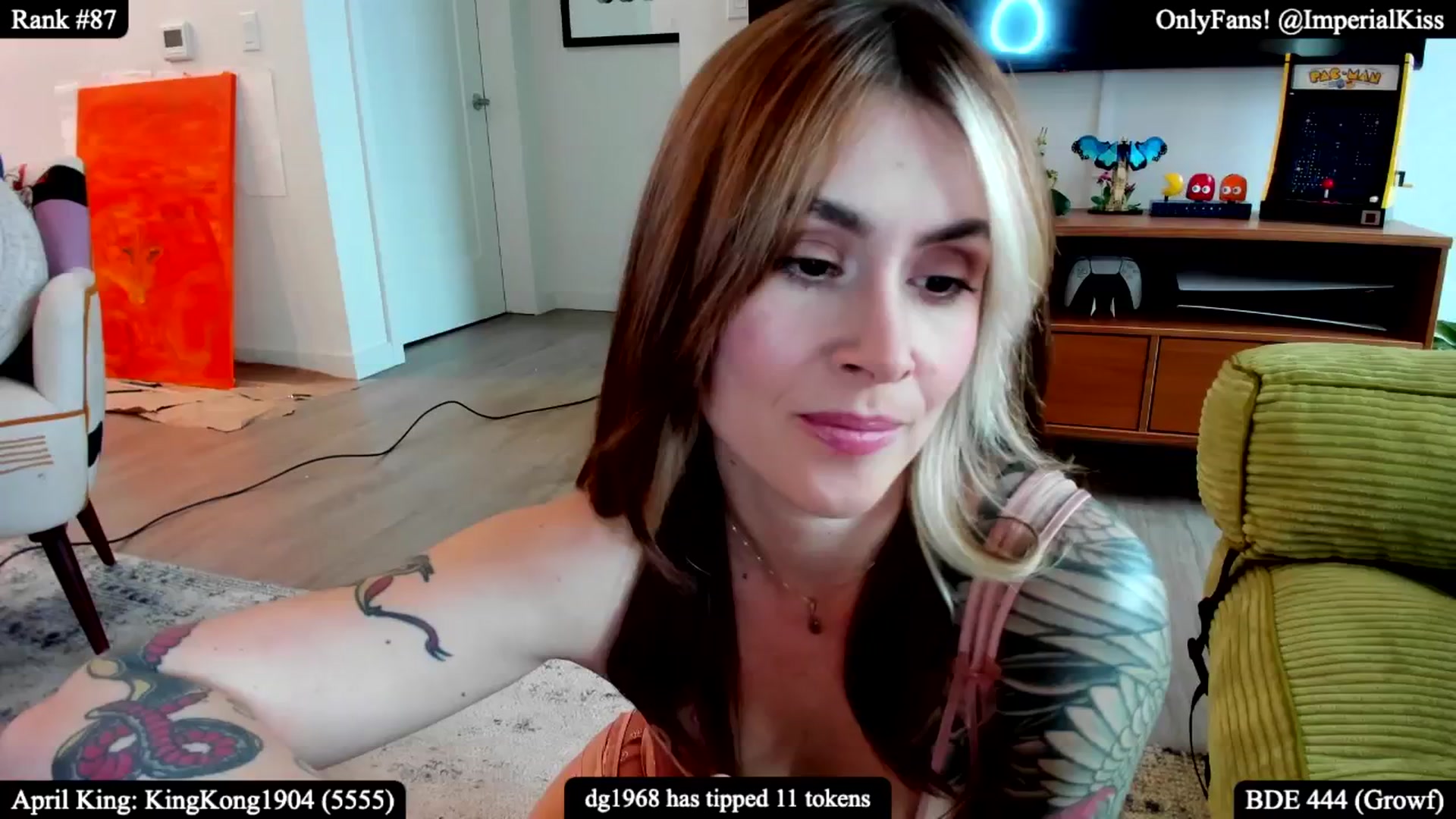 Gallery image thumbnail from ImperialKiss's myfreecams stream on, 04/26/2025, 23:44 image 7 of 20