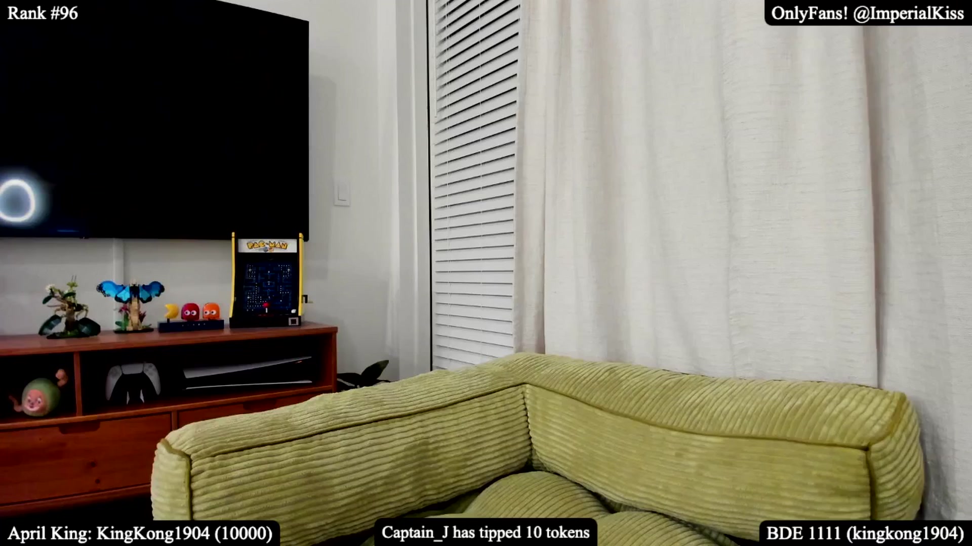 Gallery image thumbnail from ImperialKiss's myfreecams stream on, 05/01/2025, 04:15 image 3 of 20