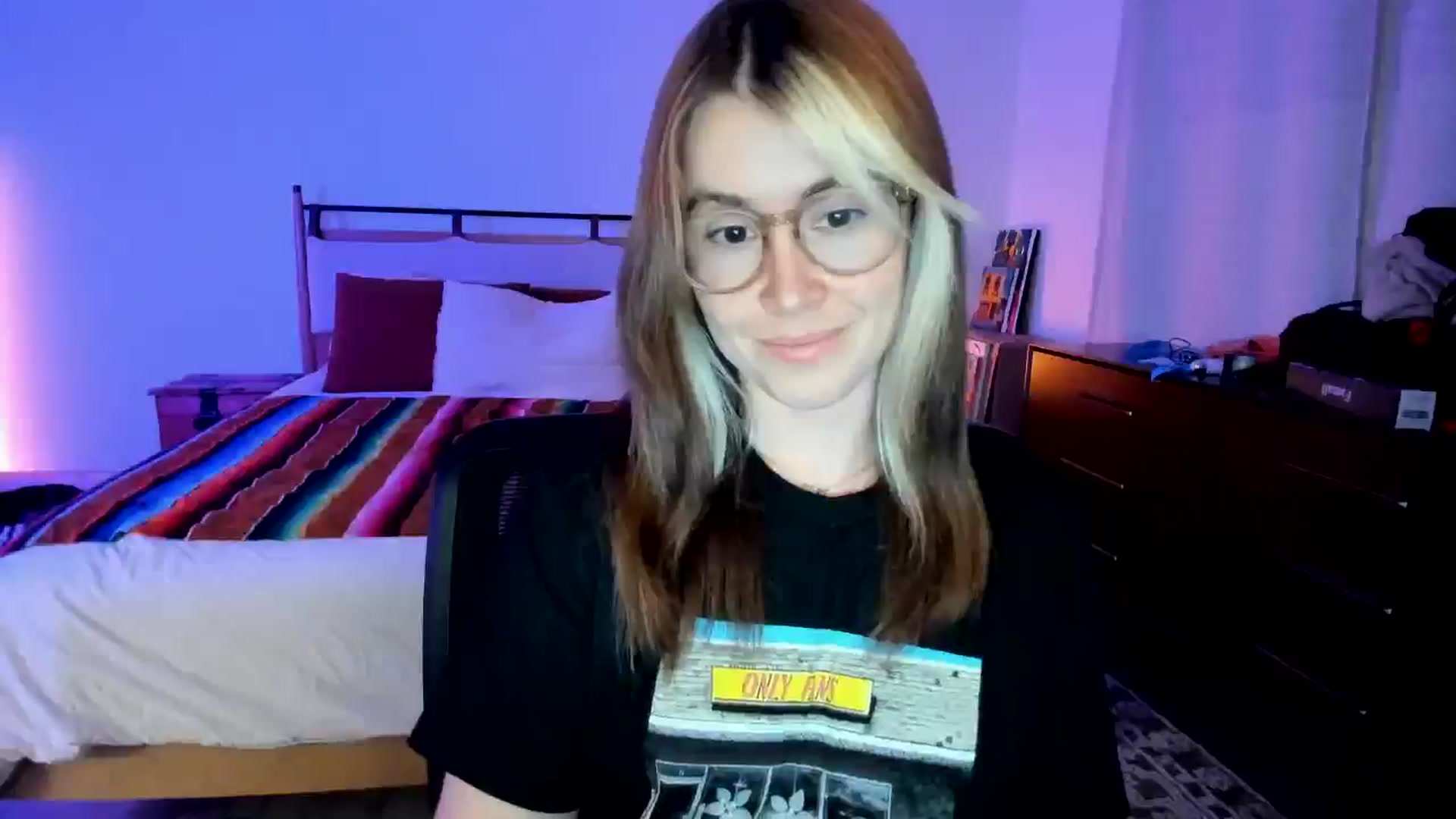 Gallery image thumbnail from ImperialKiss's myfreecams stream on, 05/07/2025, 05:08 image 6 of 20