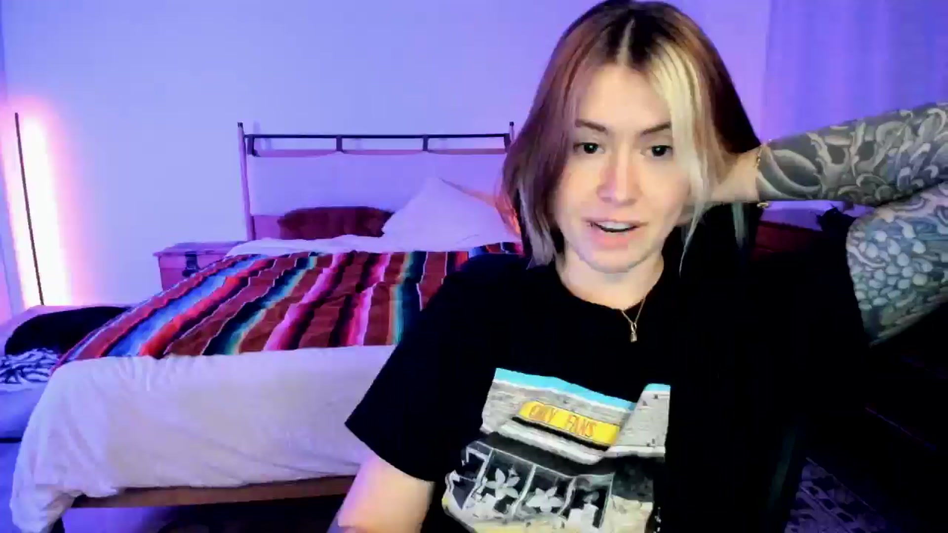 Gallery image thumbnail from ImperialKiss's myfreecams stream on, 05/08/2025, 06:57 image 20 of 20
