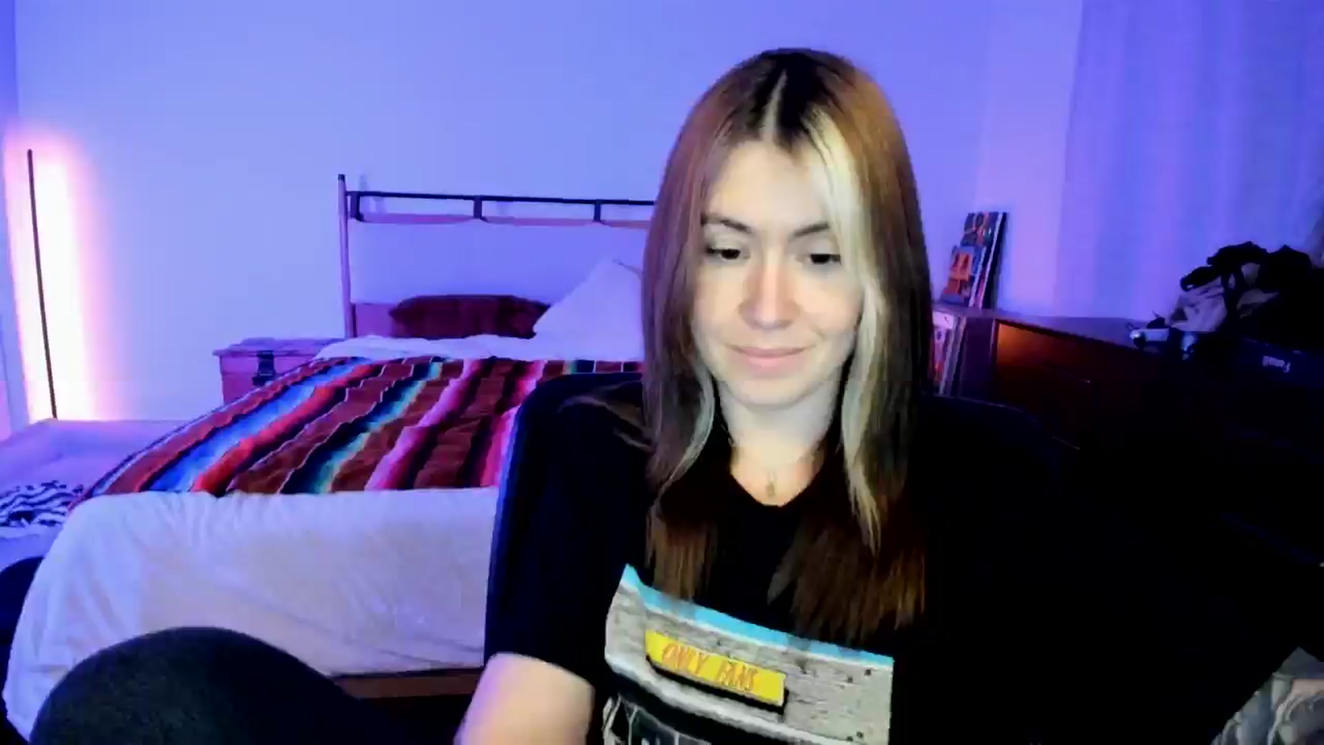 Gallery image thumbnail from ImperialKiss's myfreecams stream on, 05/08/2025, 06:57 image 6 of 20